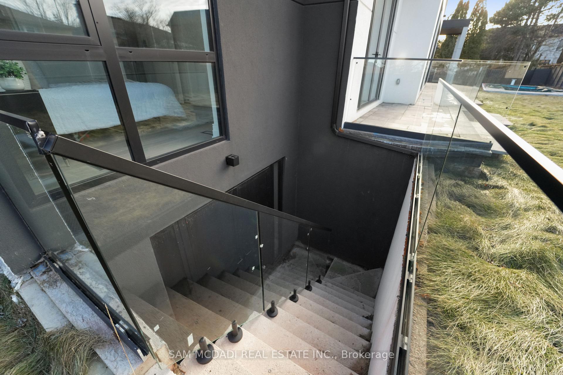 468 Saville Crescent