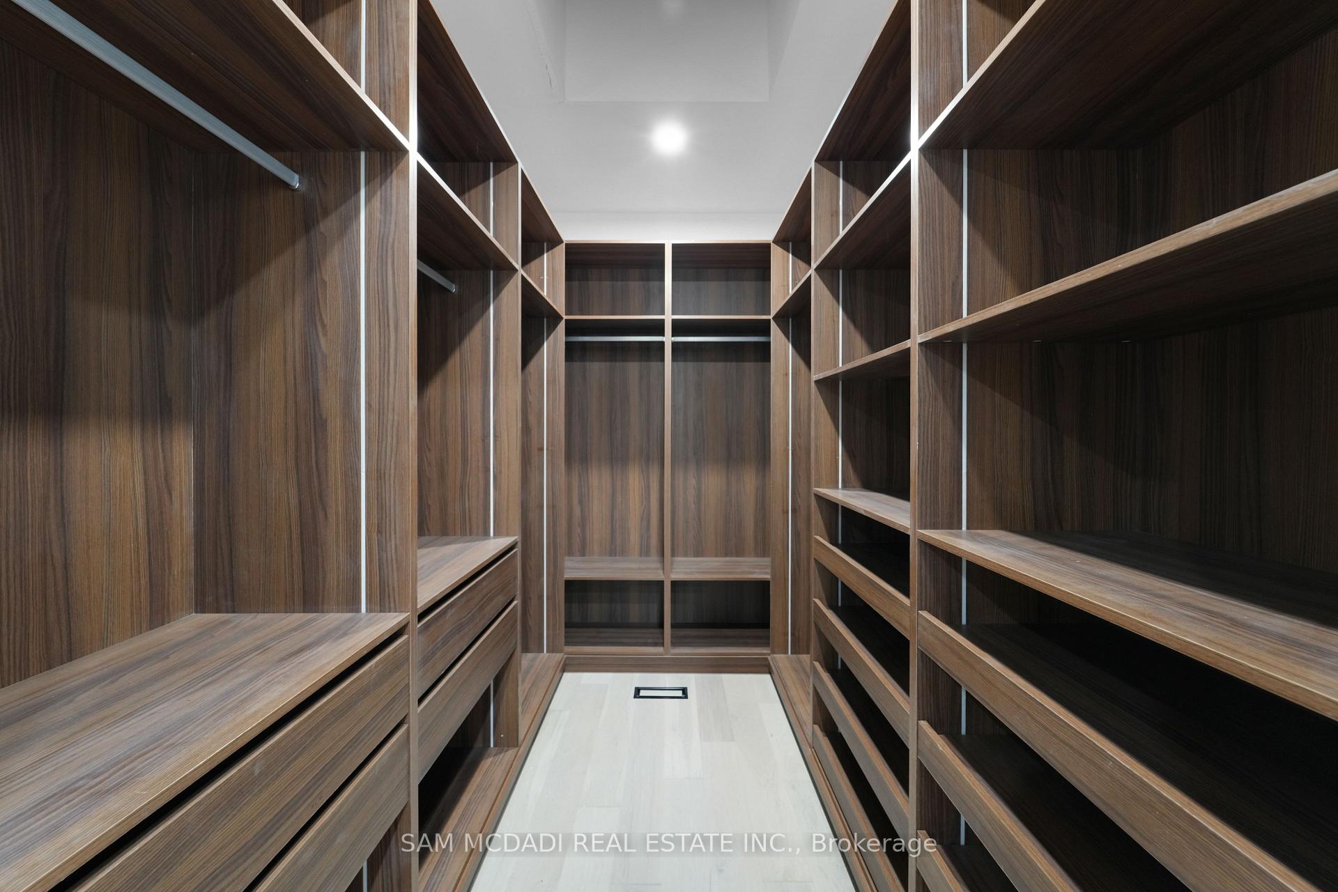 468 Saville Crescent