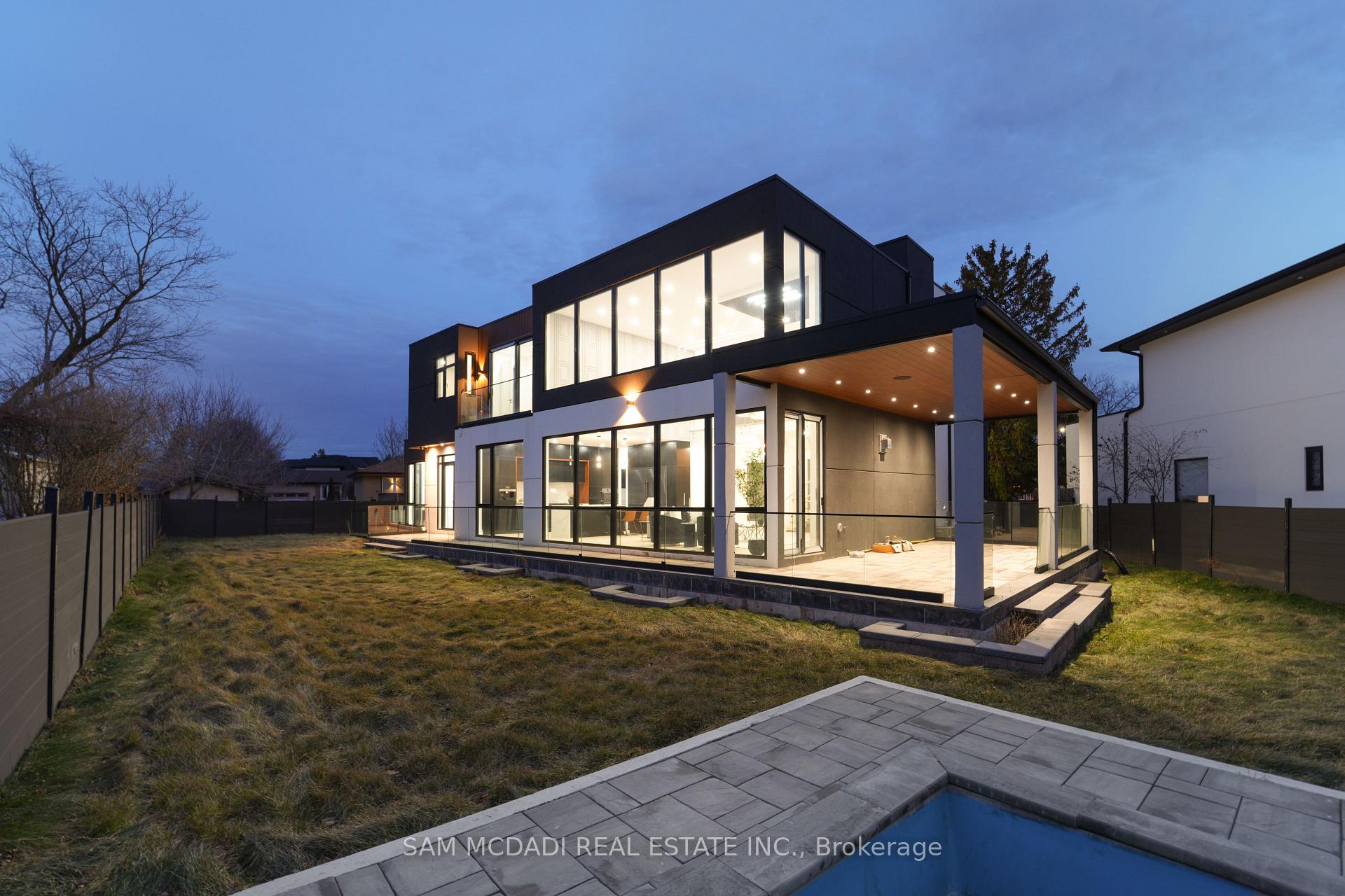 468 Saville Crescent