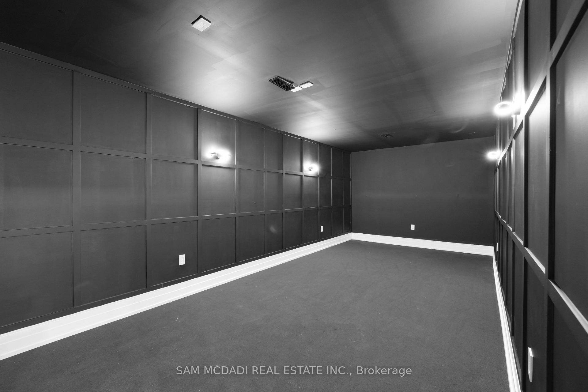 468 Saville Crescent