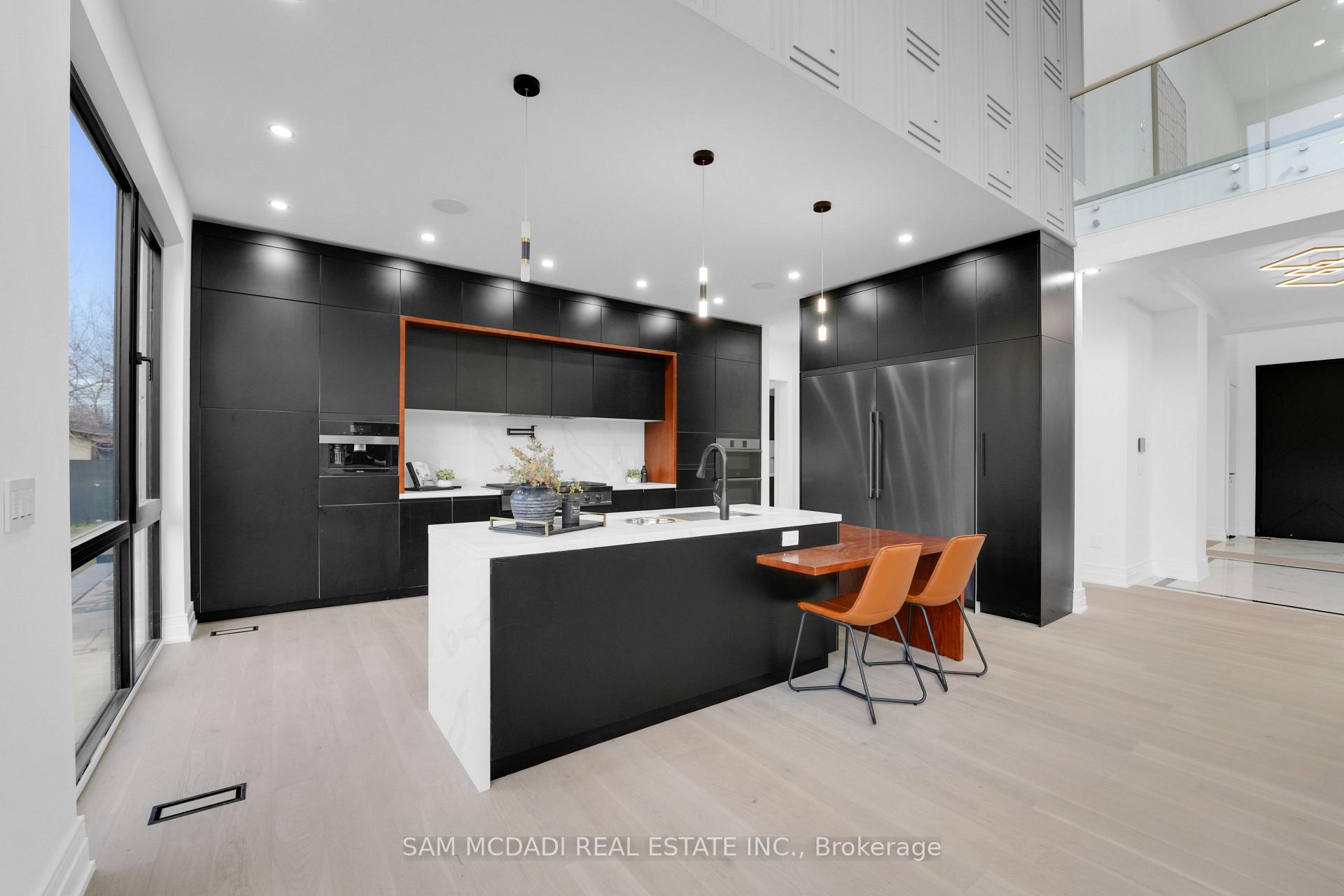 468 Saville Crescent