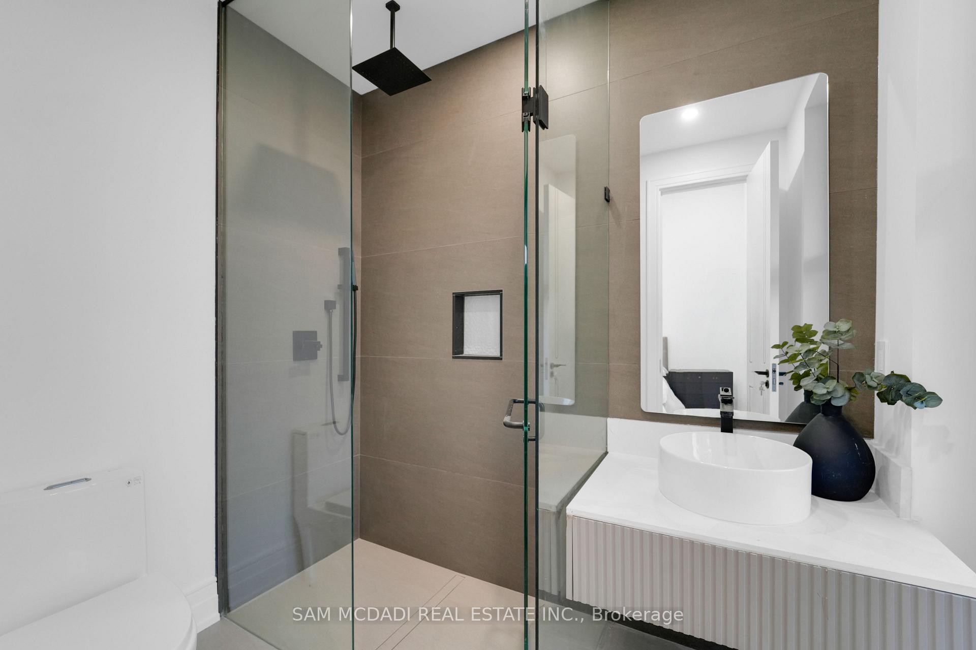 468 Saville Crescent