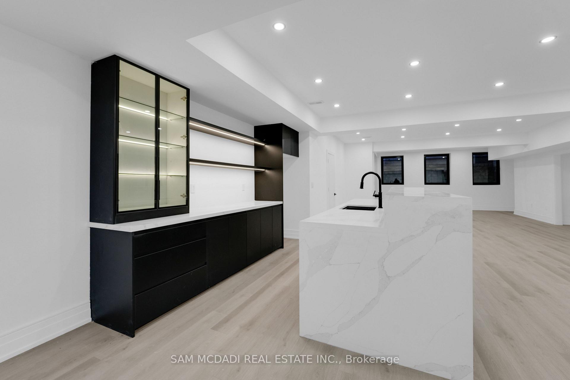 468 Saville Crescent