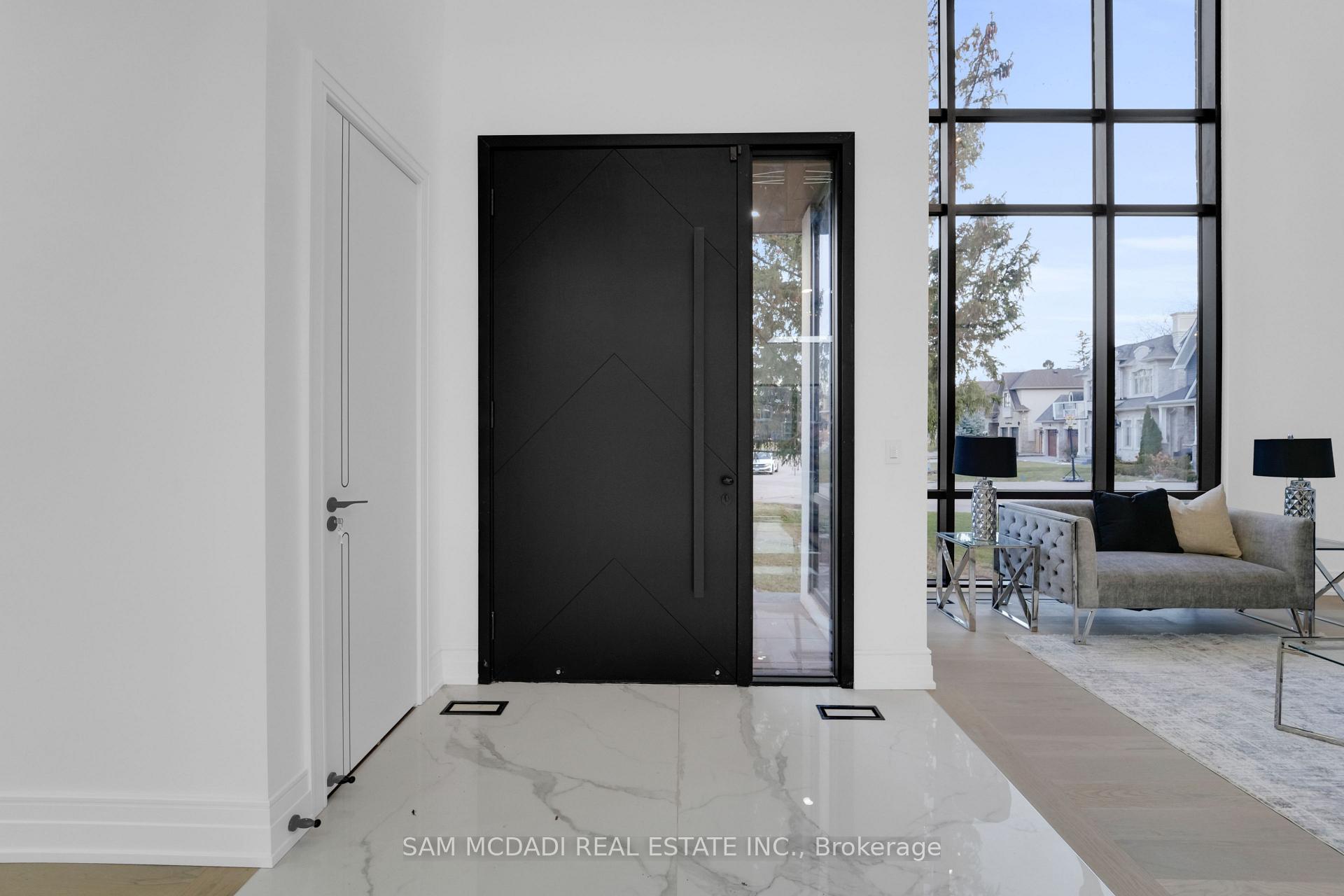 468 Saville Crescent