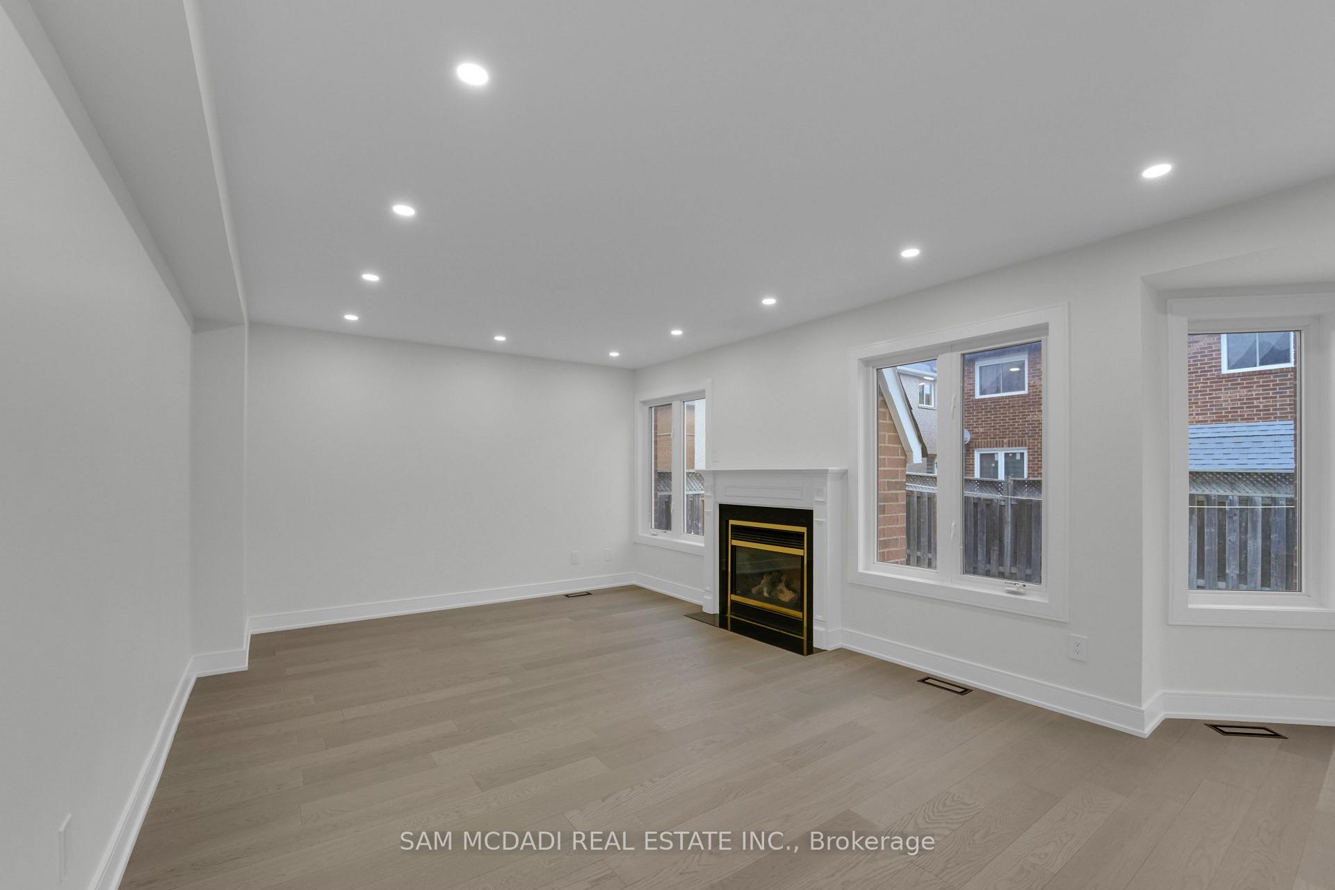 17 Ferncastle Crescent