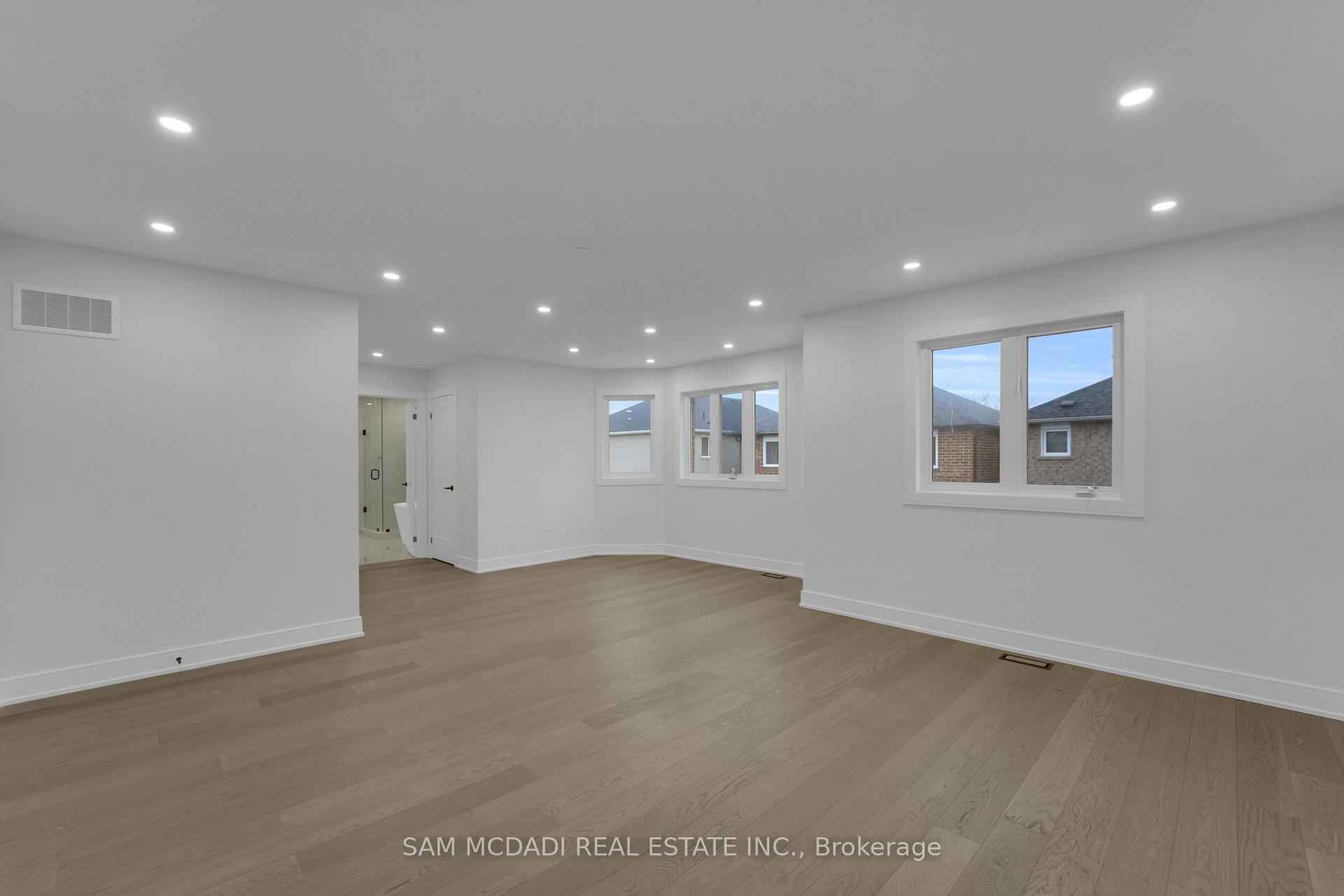 17 Ferncastle Crescent