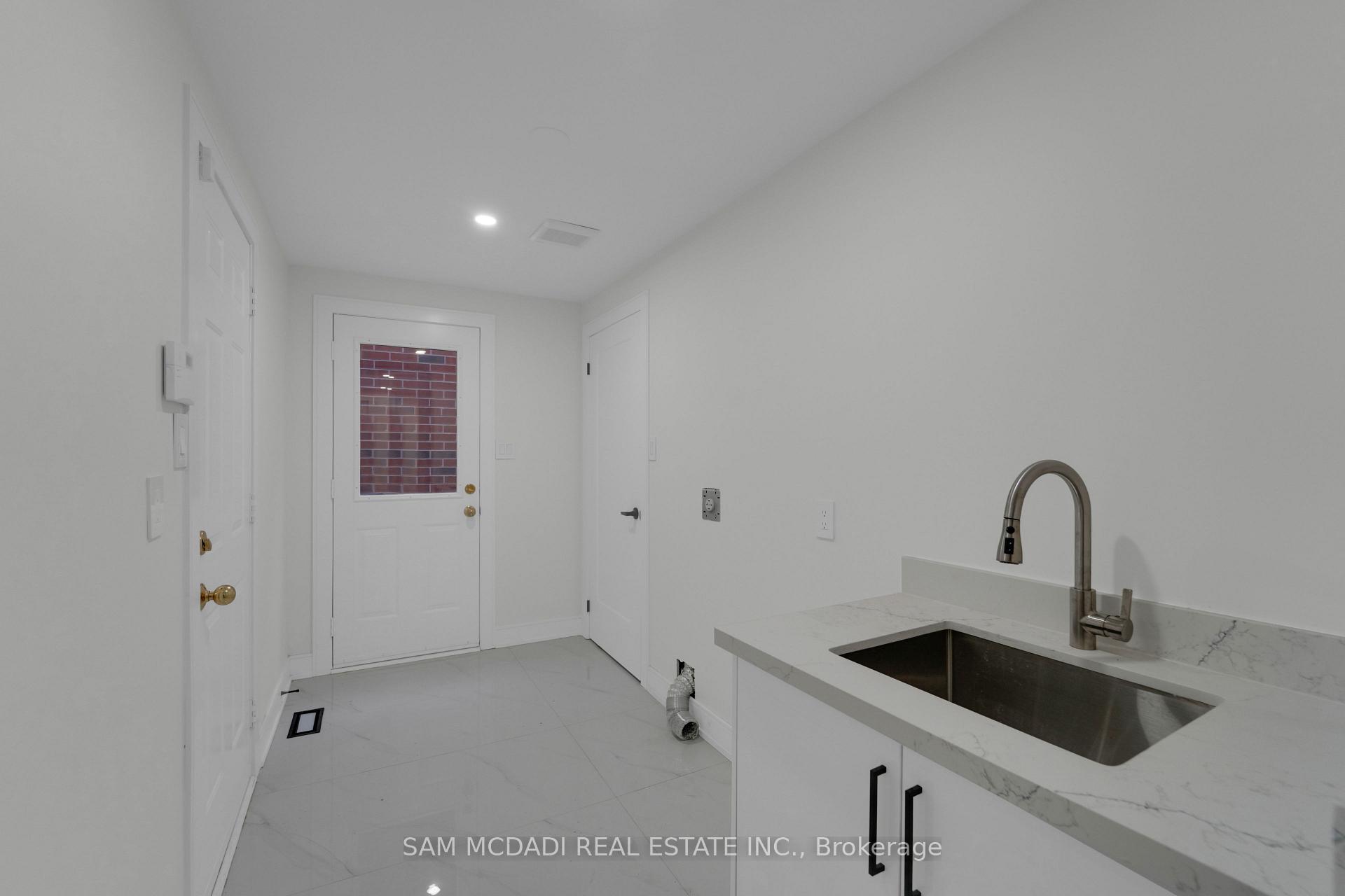 17 Ferncastle Crescent