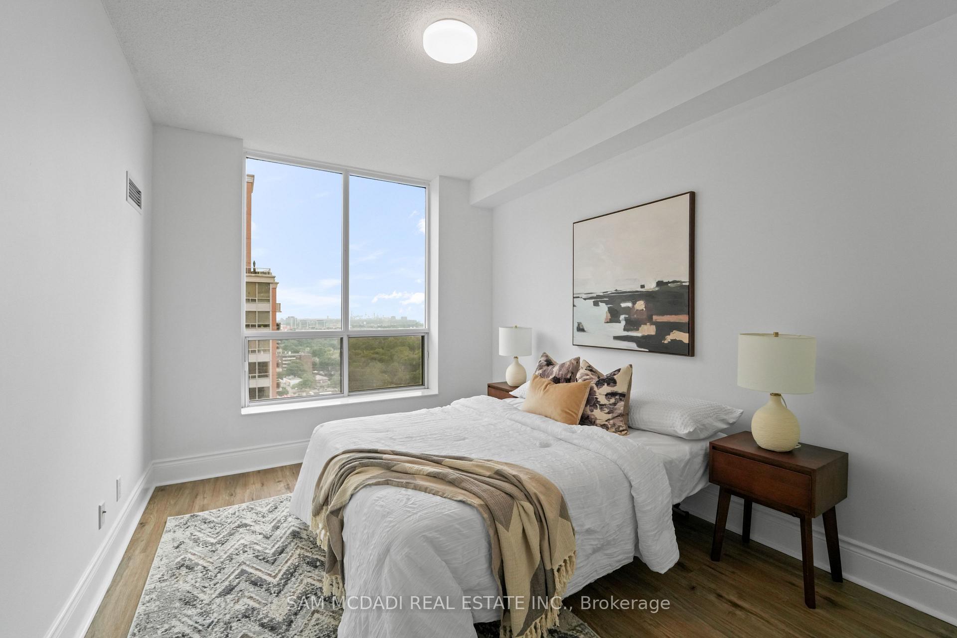 5229 Dundas Street W 2002