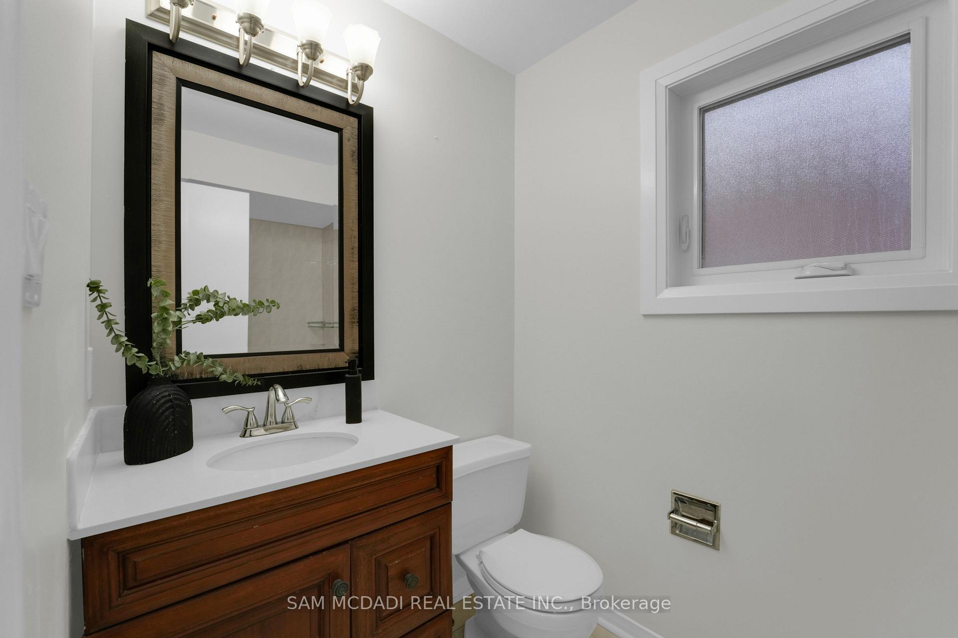 5487 Cosmic Crescent