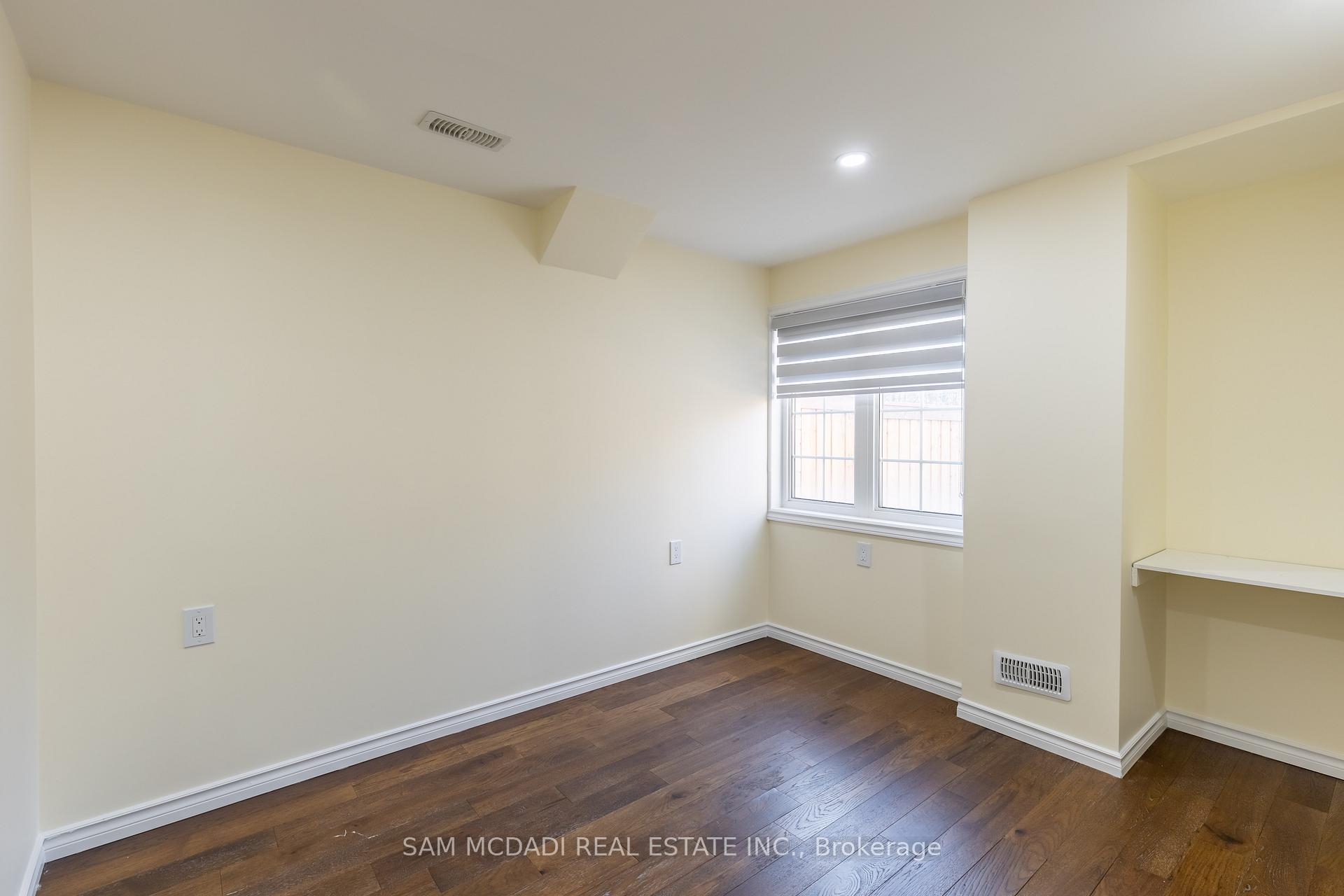 841 Magnolia Terrace