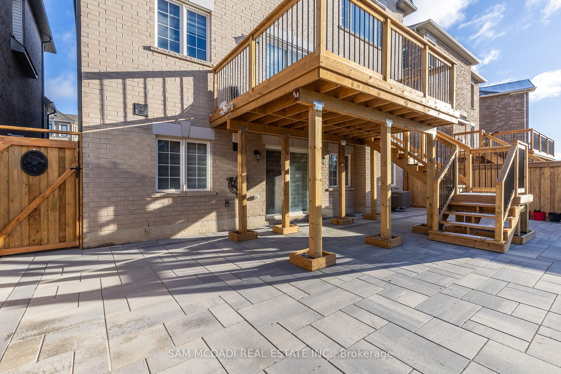 841 Magnolia Terrace