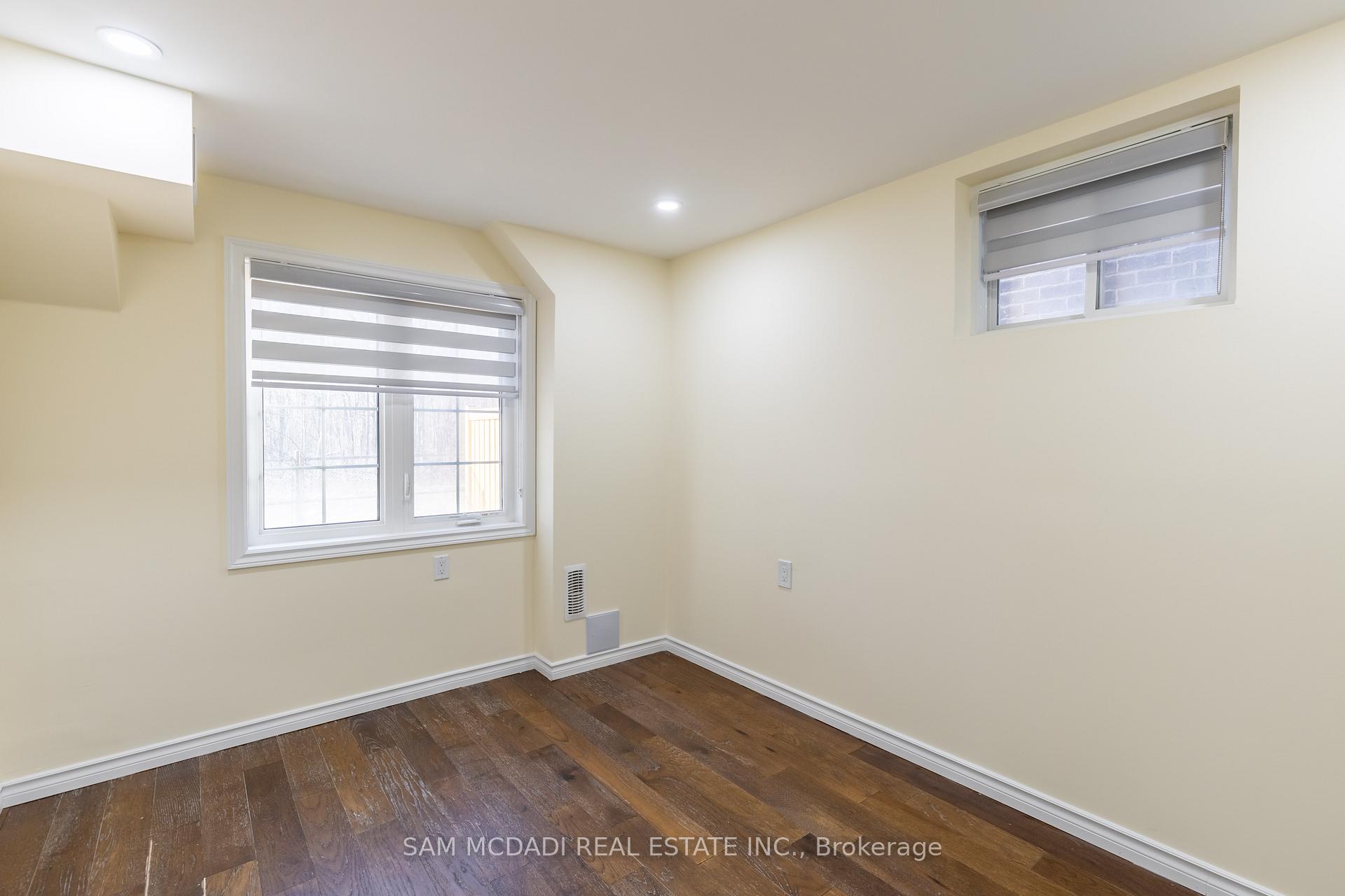 841 Magnolia Terrace