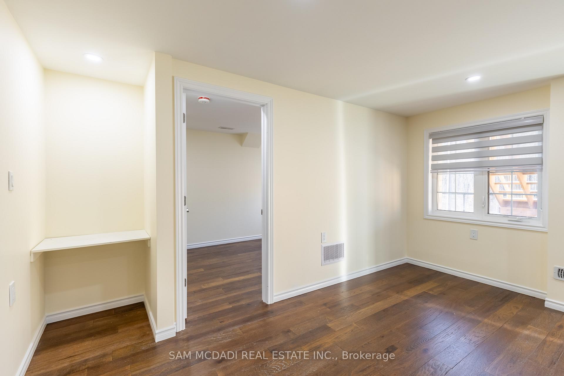 841 Magnolia Terrace