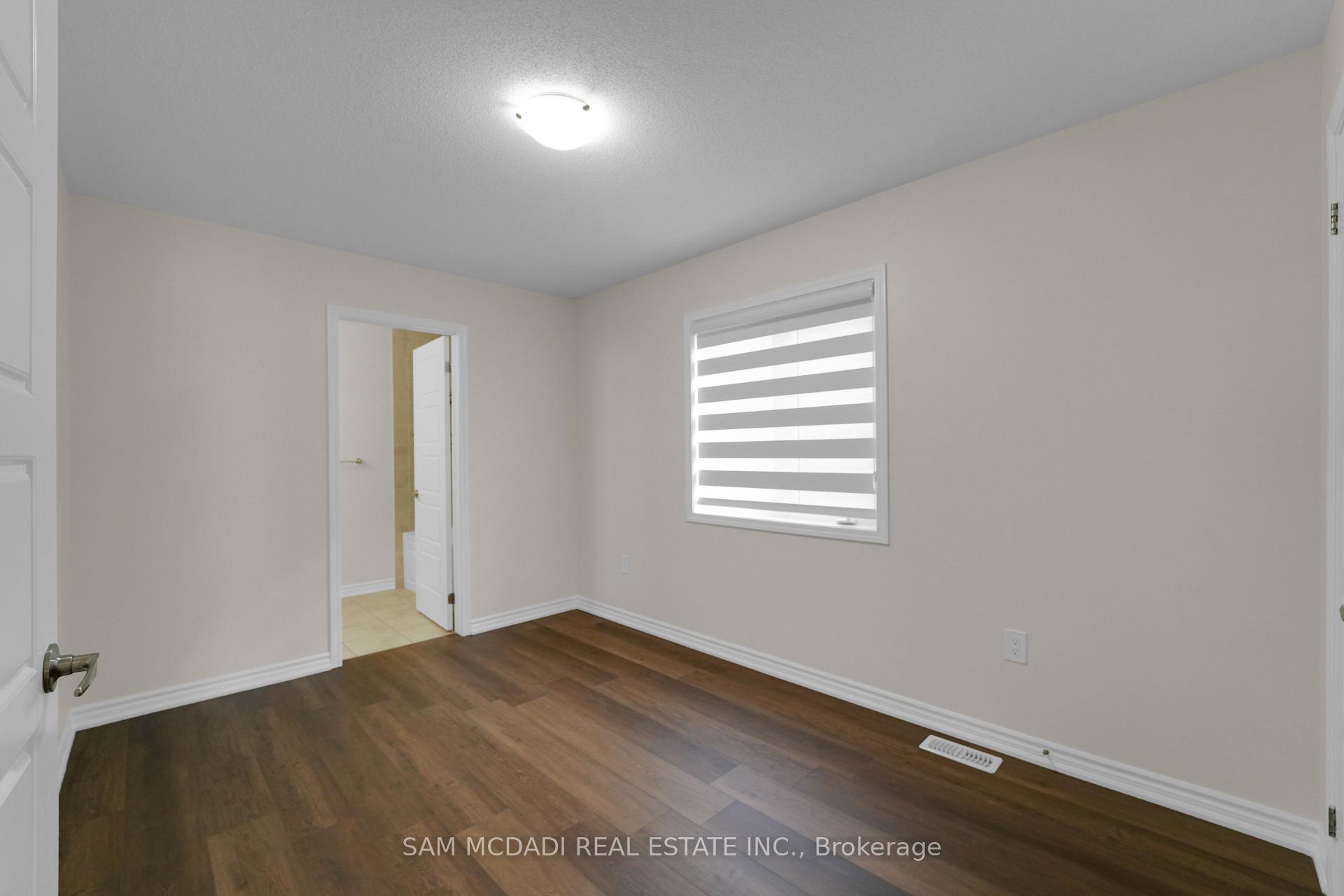 1395 Chretien Street