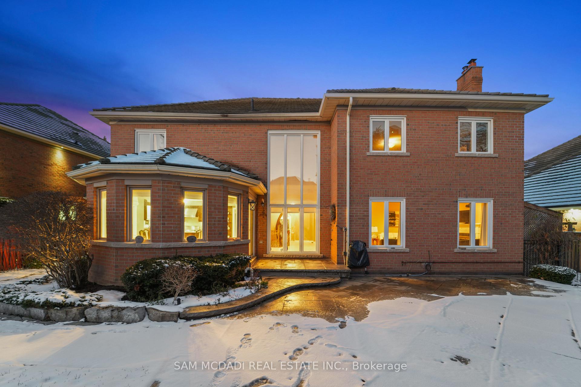 4873 Forest Hill Drive