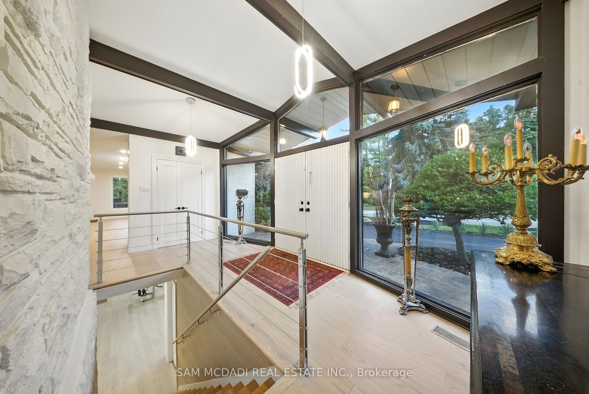 625 Sir Richard's Road