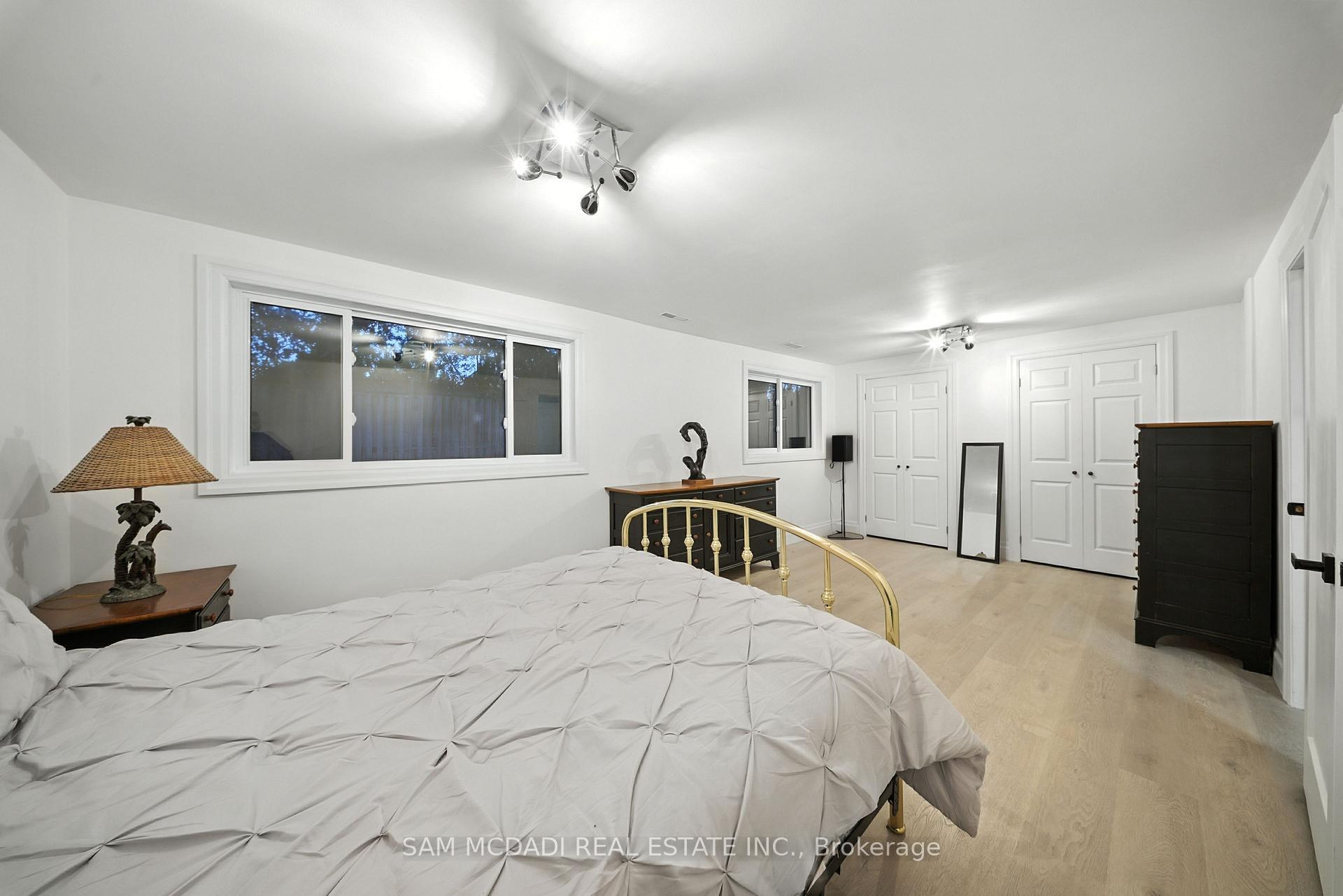 625 Sir Richard's Road