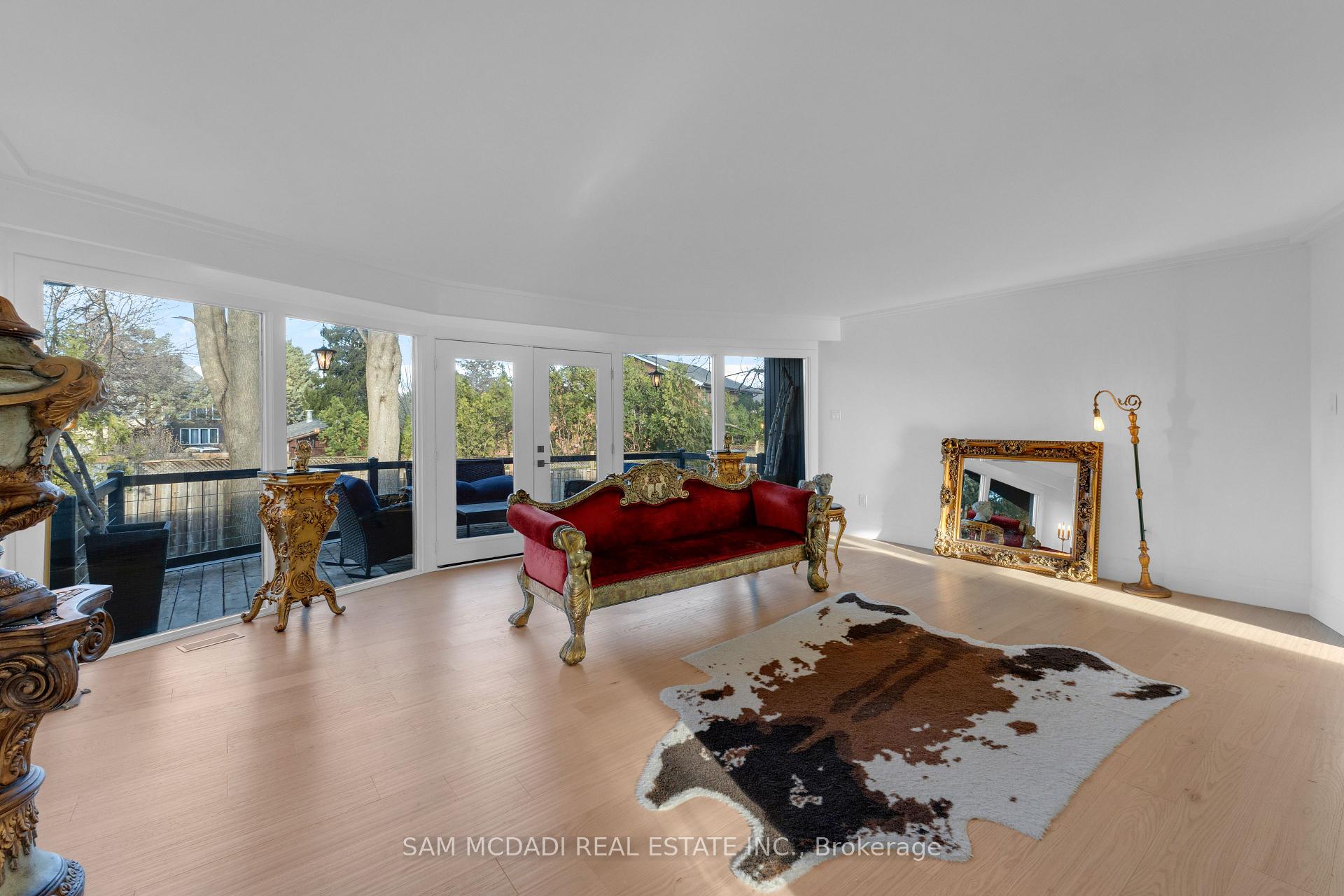 625 Sir Richard's Road