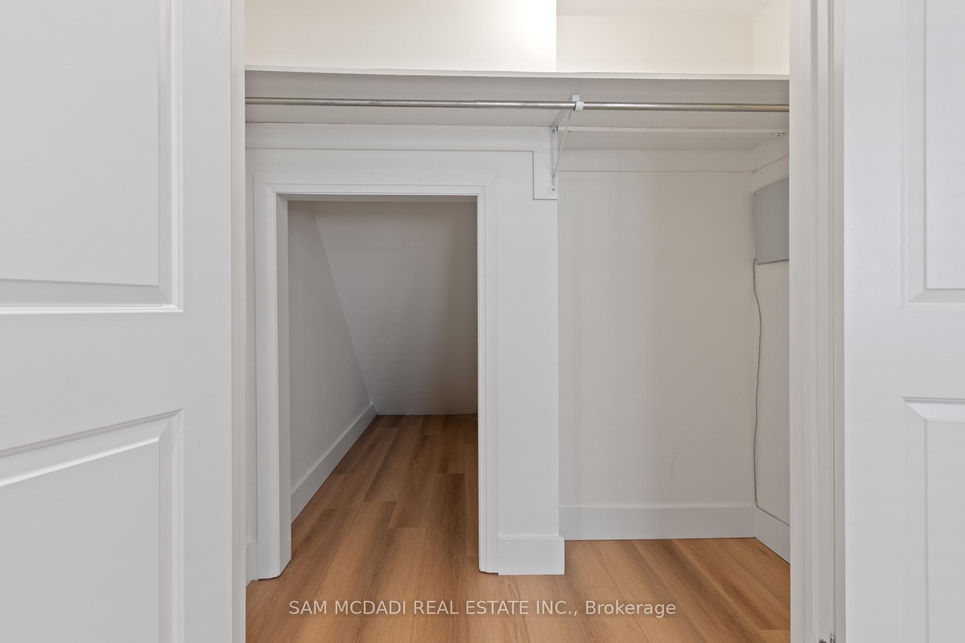 3083 Cawthra Road 23