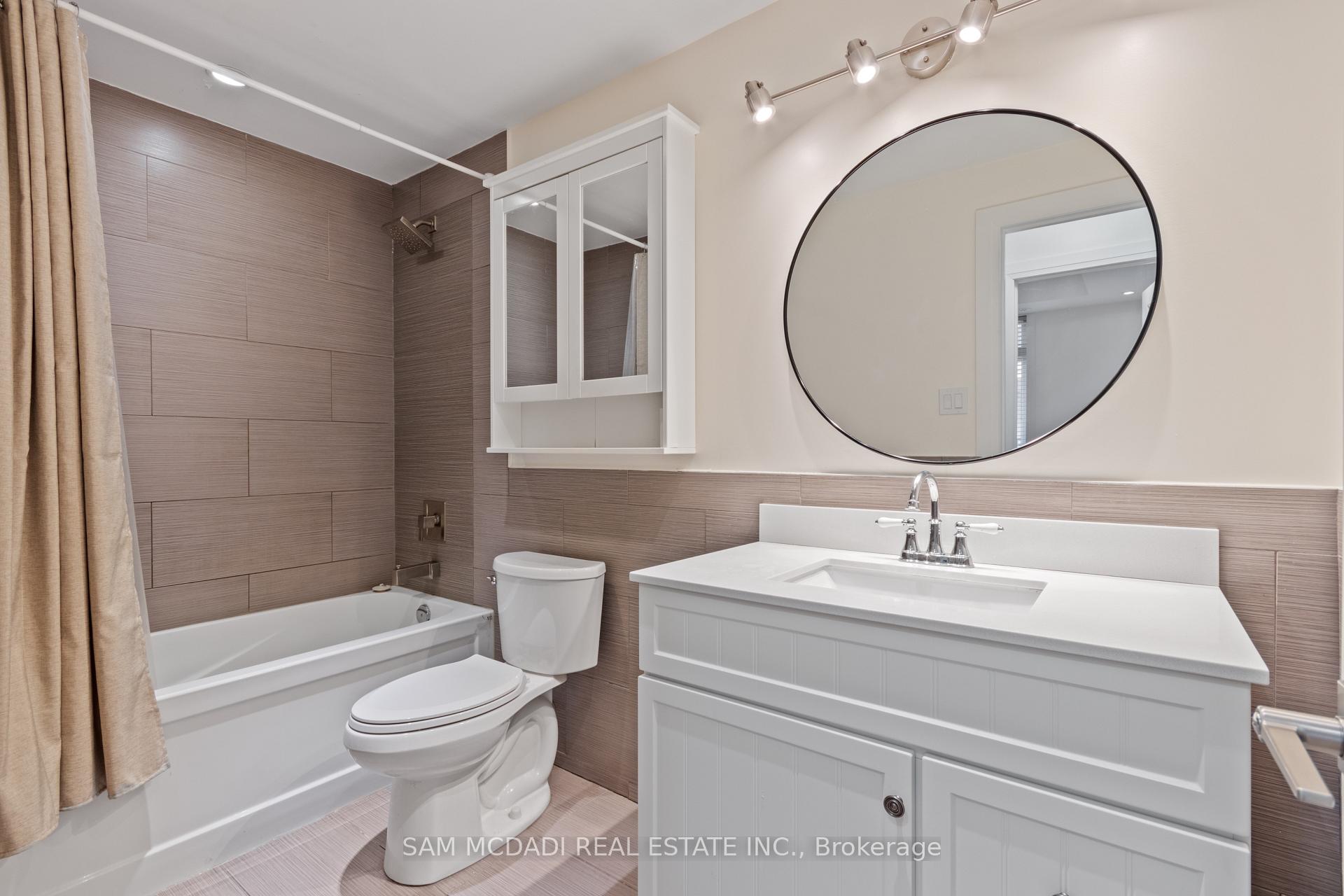 3083 Cawthra Road 23