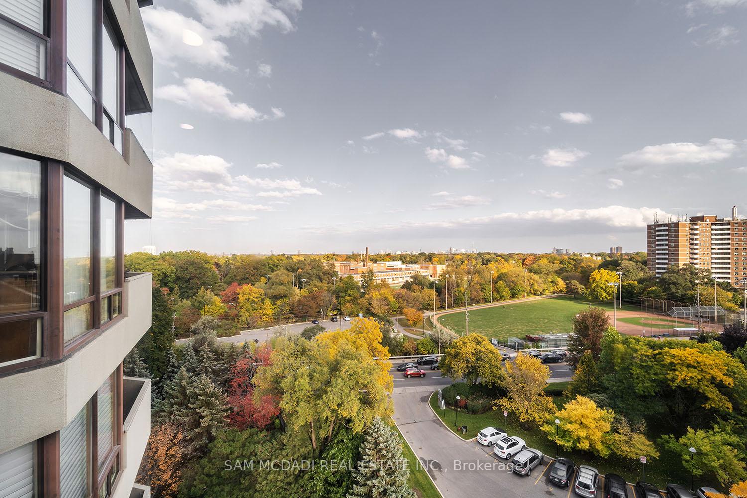 1300 Islington Avenue 909