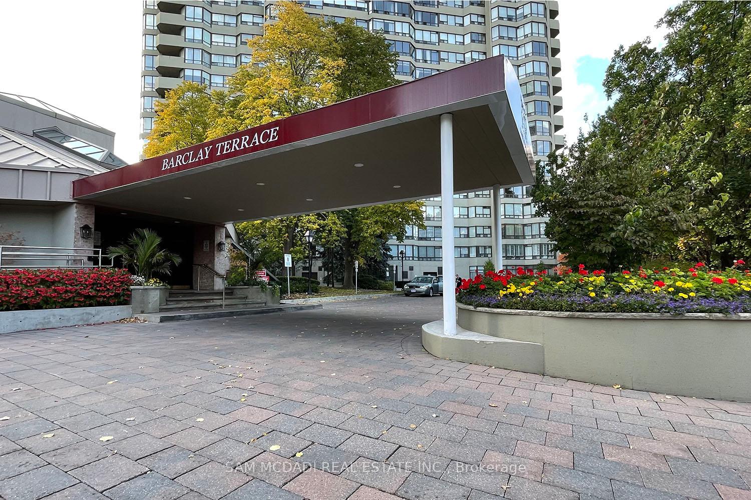 1300 Islington Avenue 909