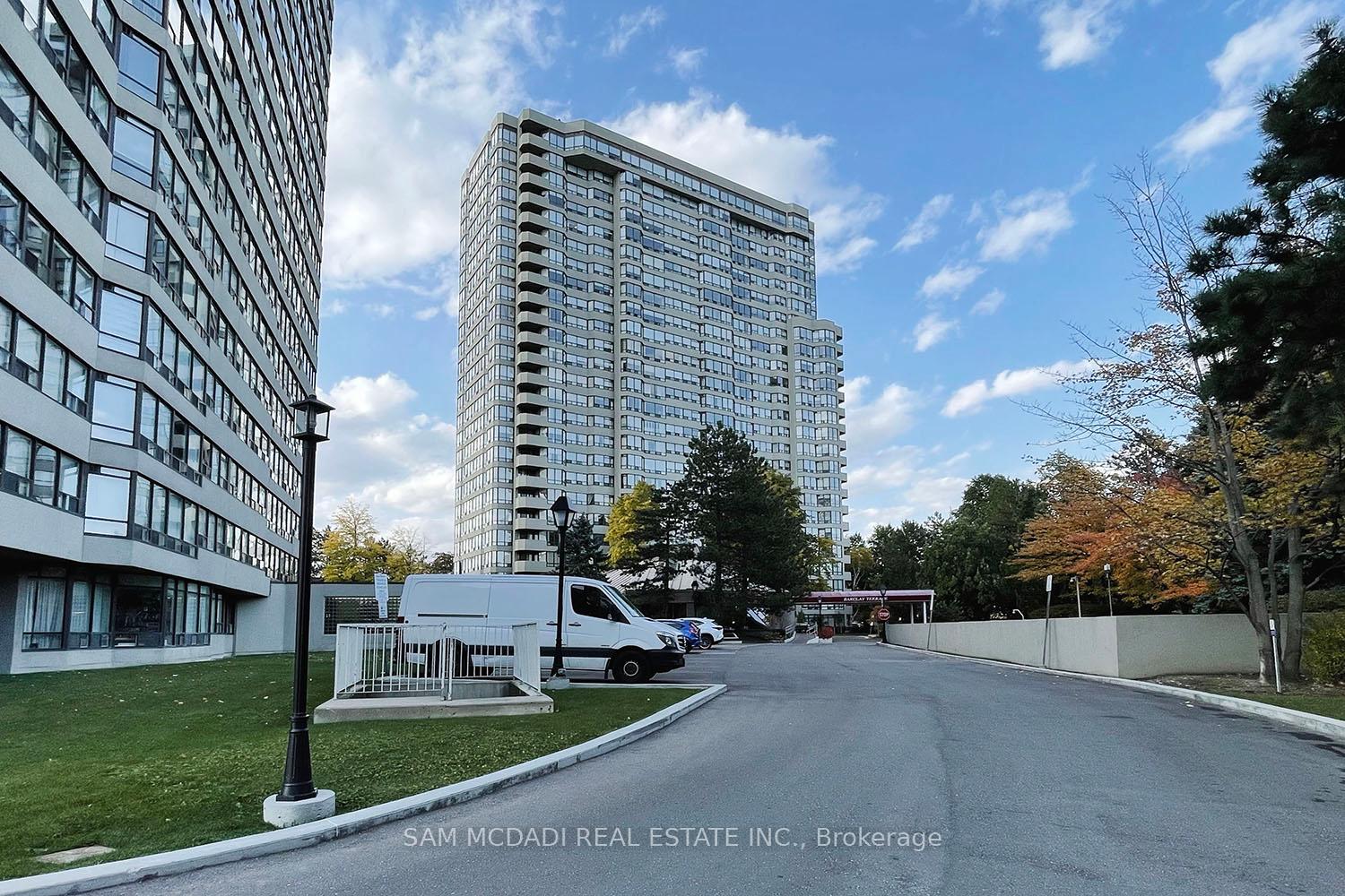 1300 Islington Avenue 909