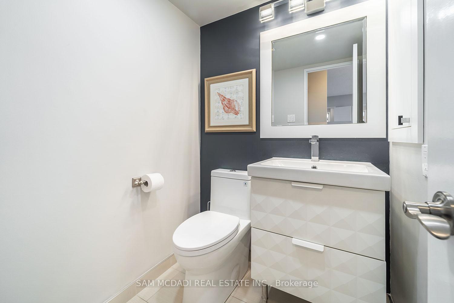 1300 Islington Avenue 909