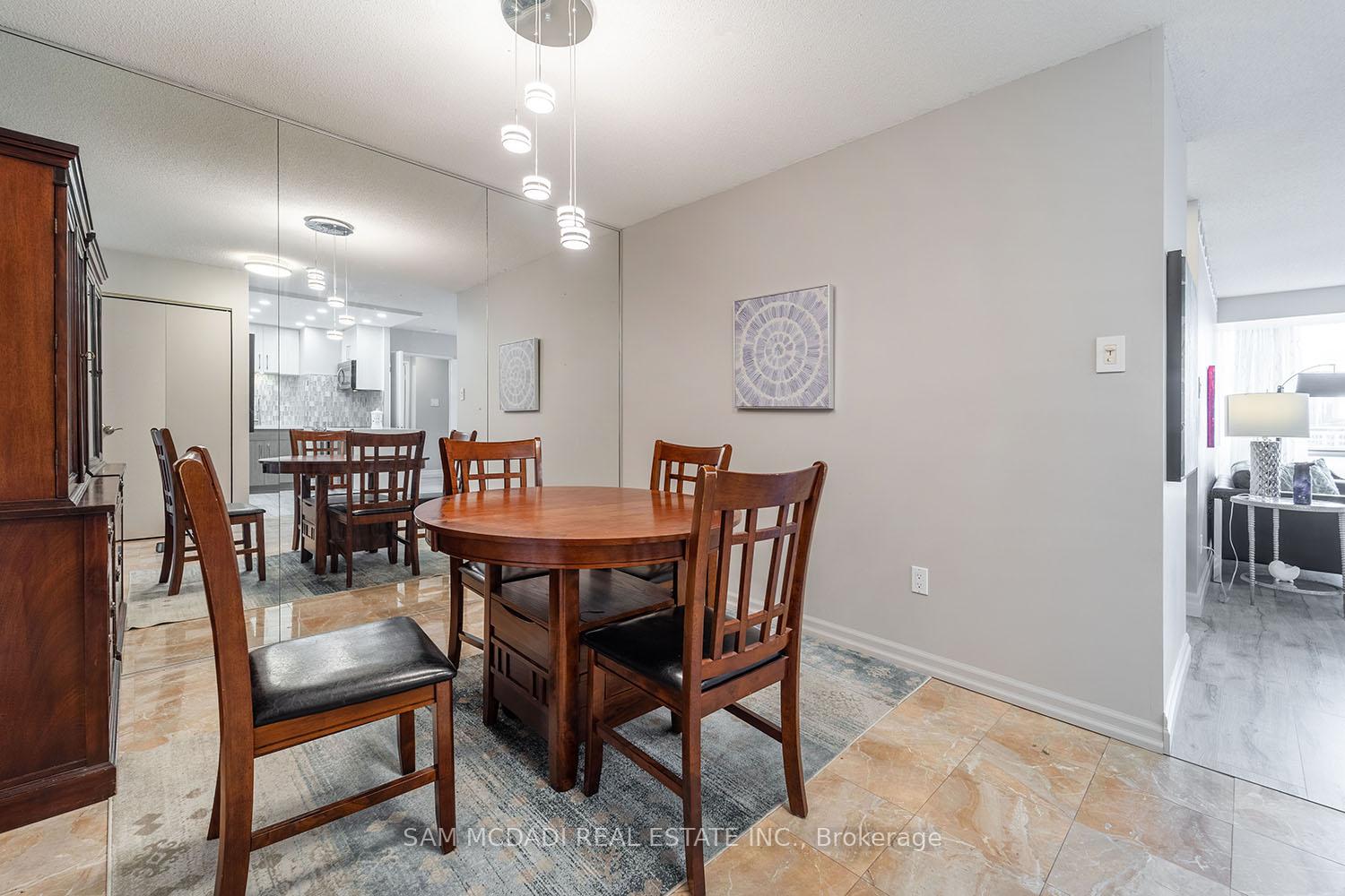 1300 Islington Avenue 909