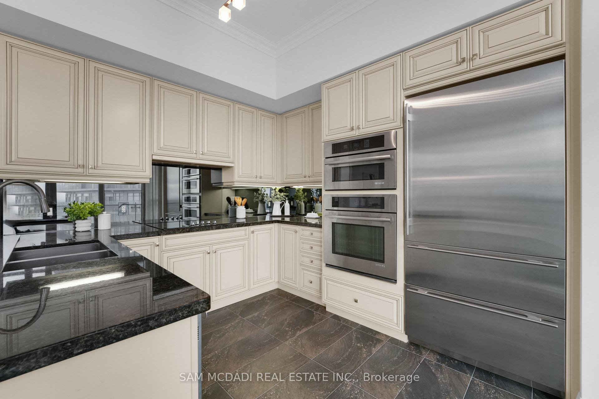 50 Absolute Avenue PH3