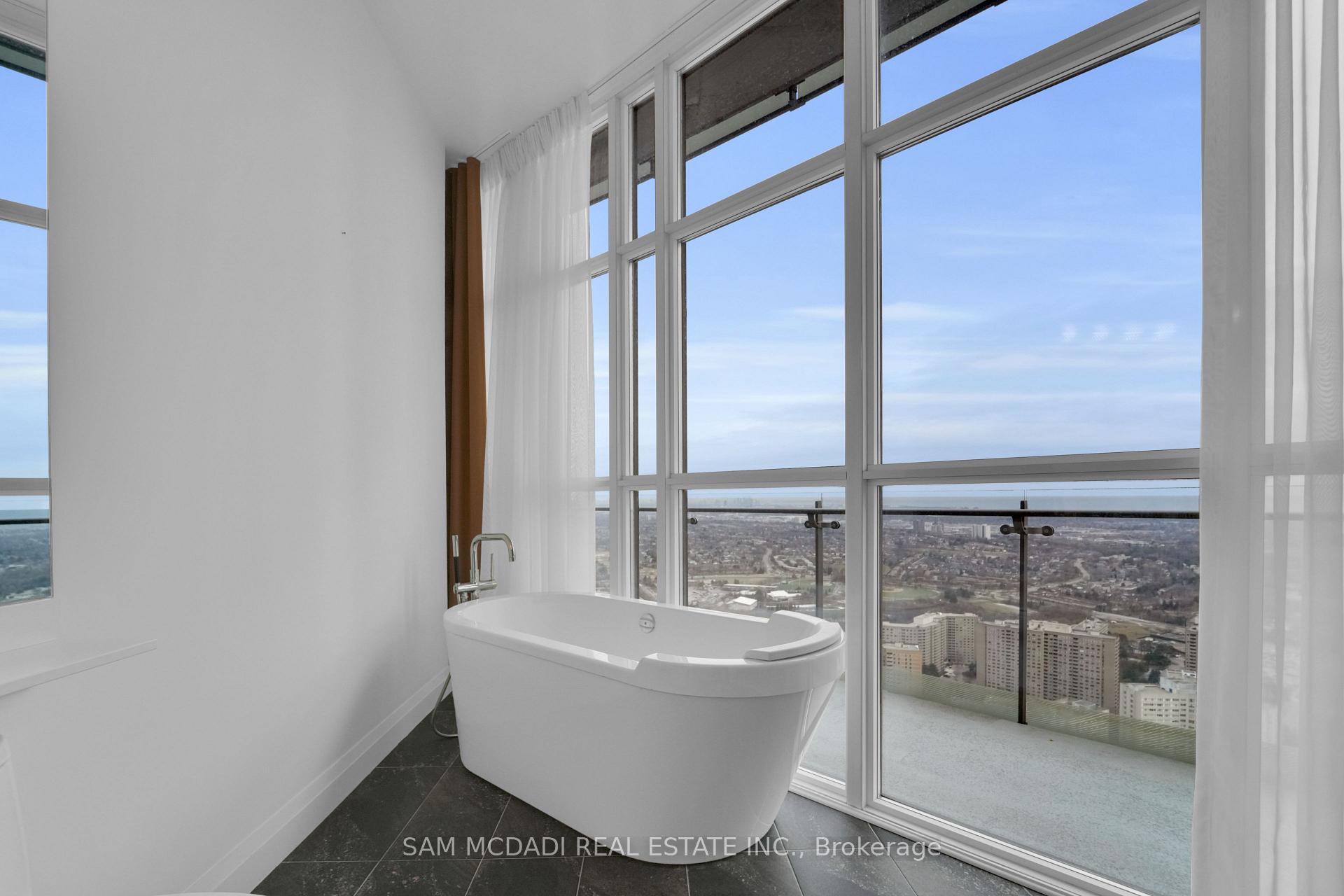 50 Absolute Avenue PH3