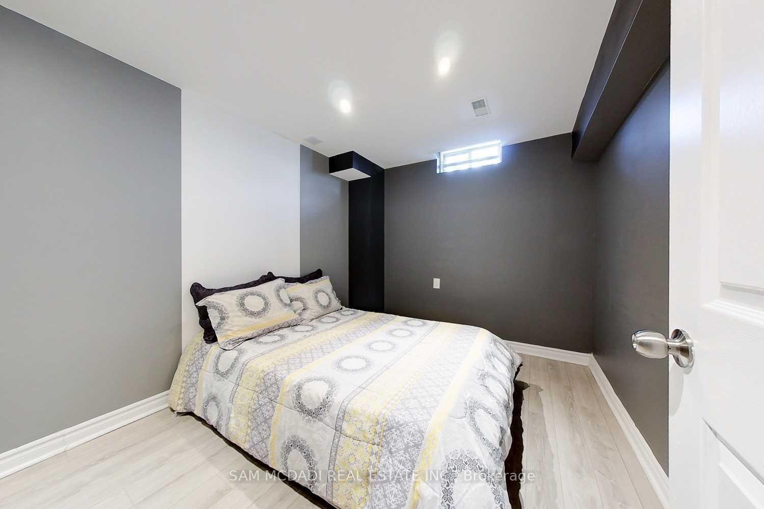 5940 Ridgecrest Trail