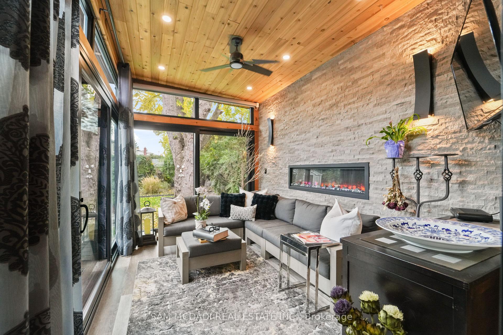 3620 Ponytrail Drive