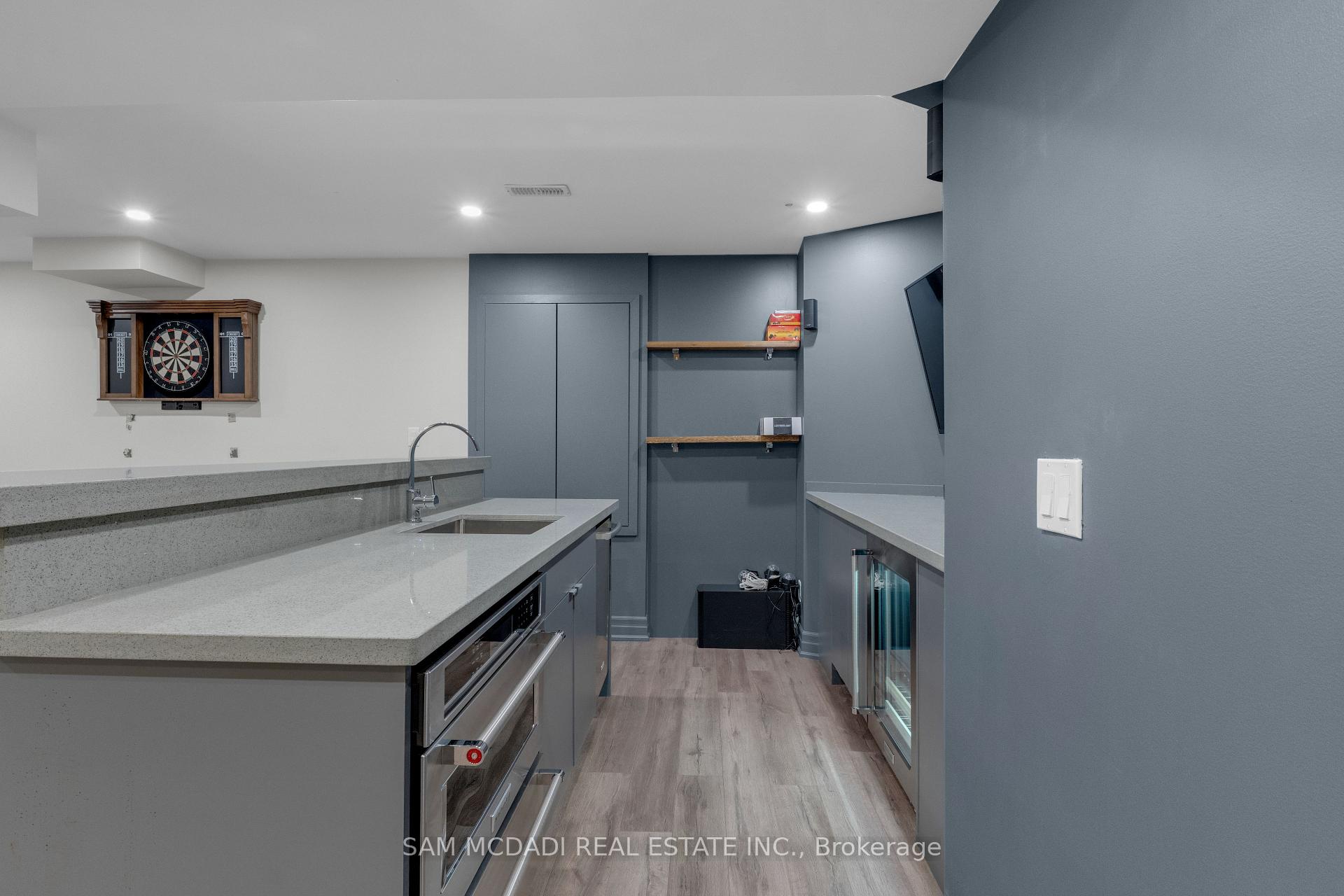 136 North Park Boulevard