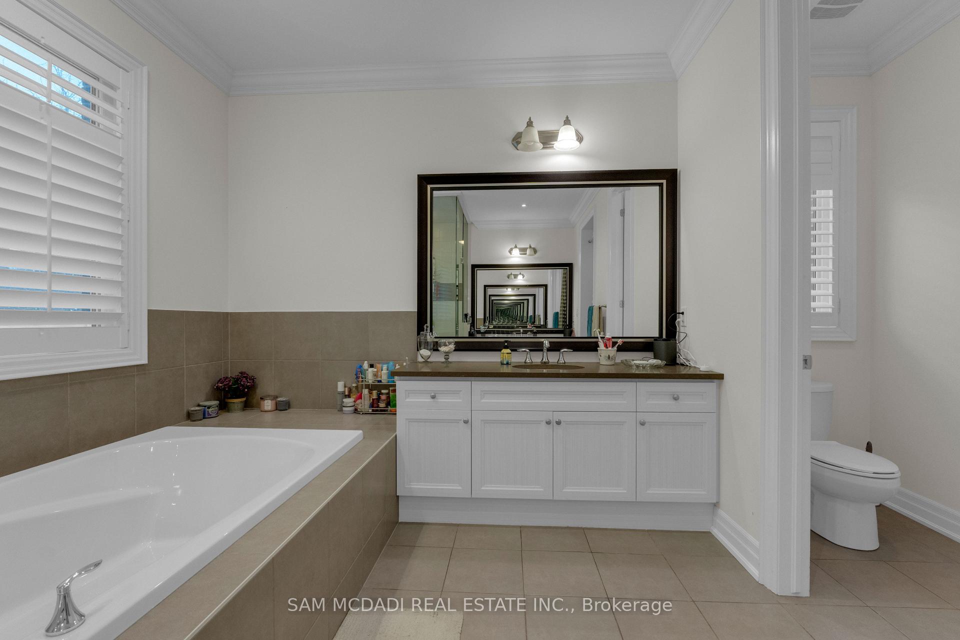 136 North Park Boulevard