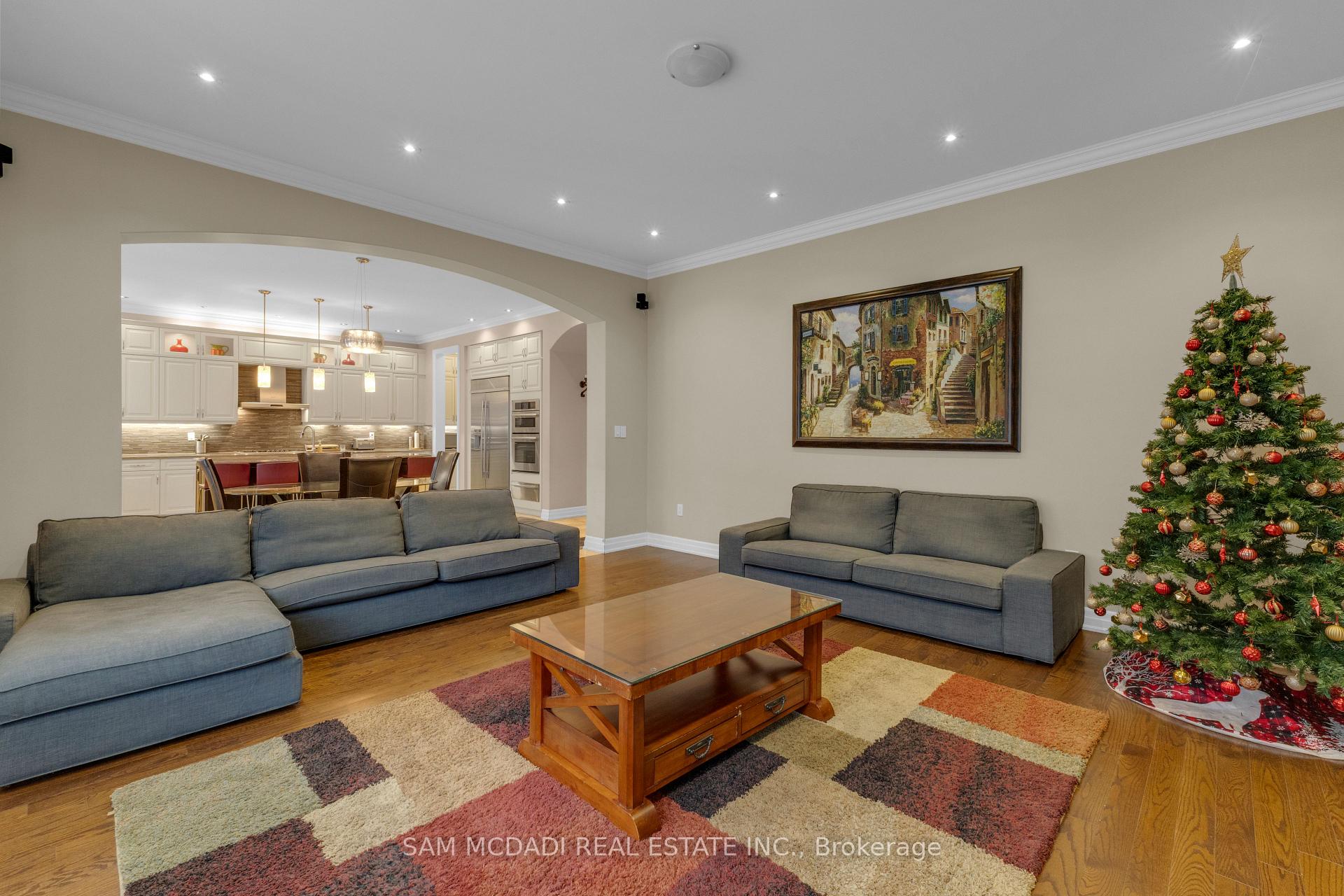 136 North Park Boulevard