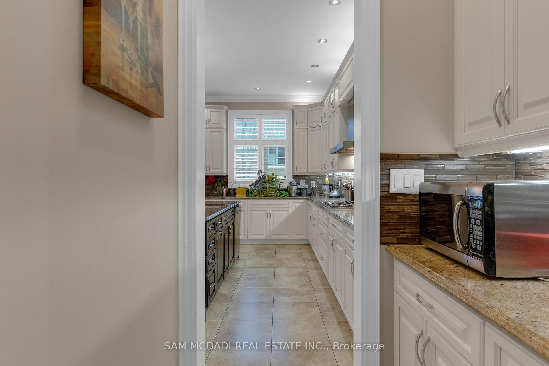 136 North Park Boulevard