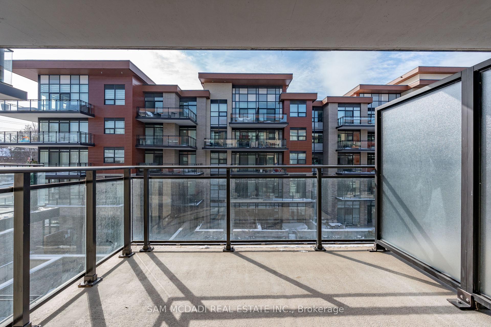 1575 Lakeshore Road W 232