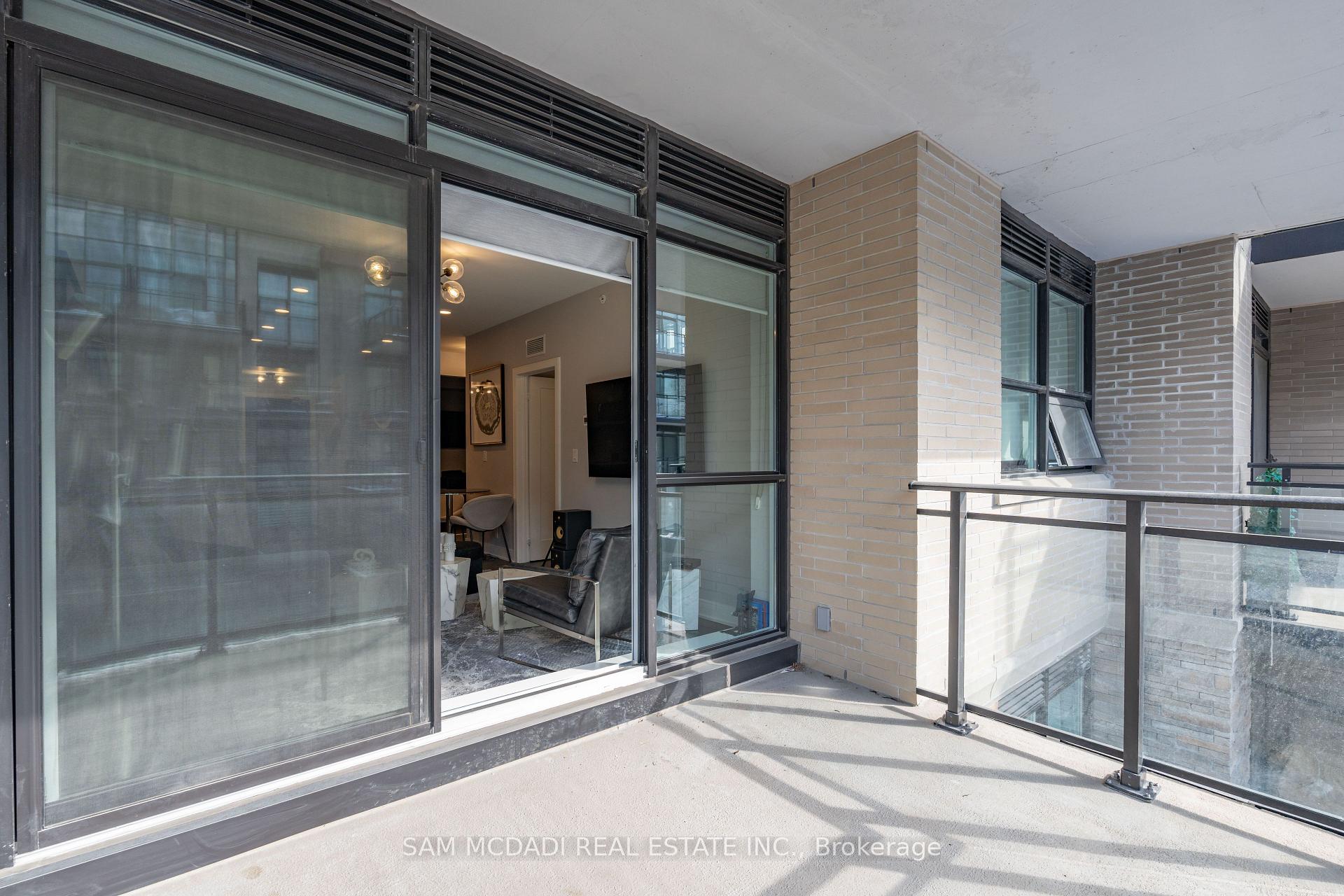 1575 Lakeshore Road W 232