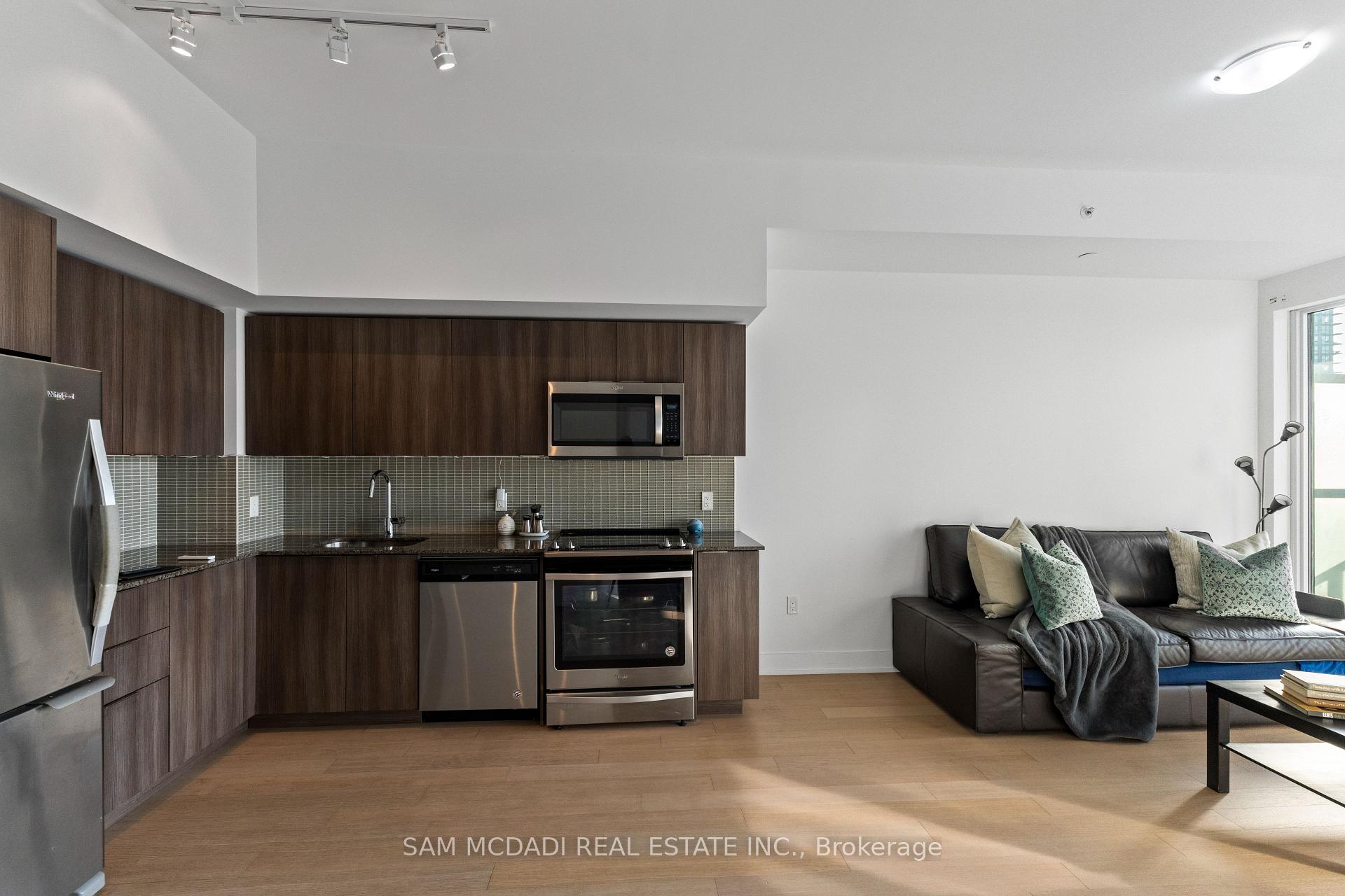 30 Shore Breeze Drive W 1012