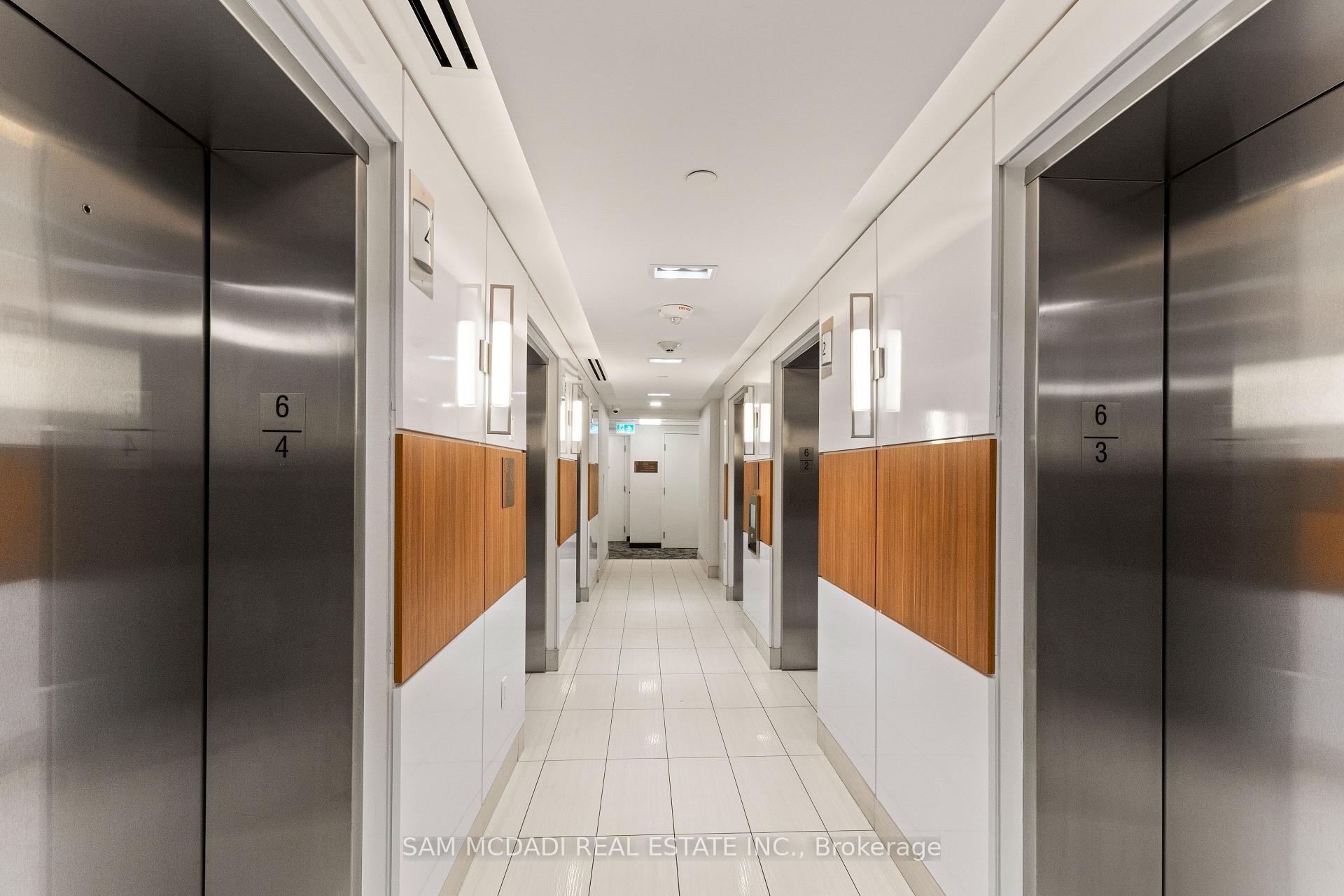 30 Shore Breeze Drive W 1012