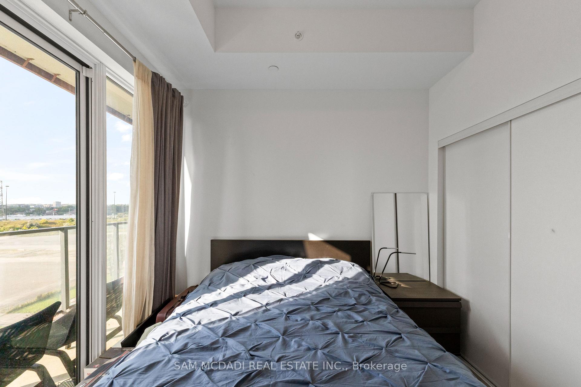 30 Shore Breeze Drive W 1012