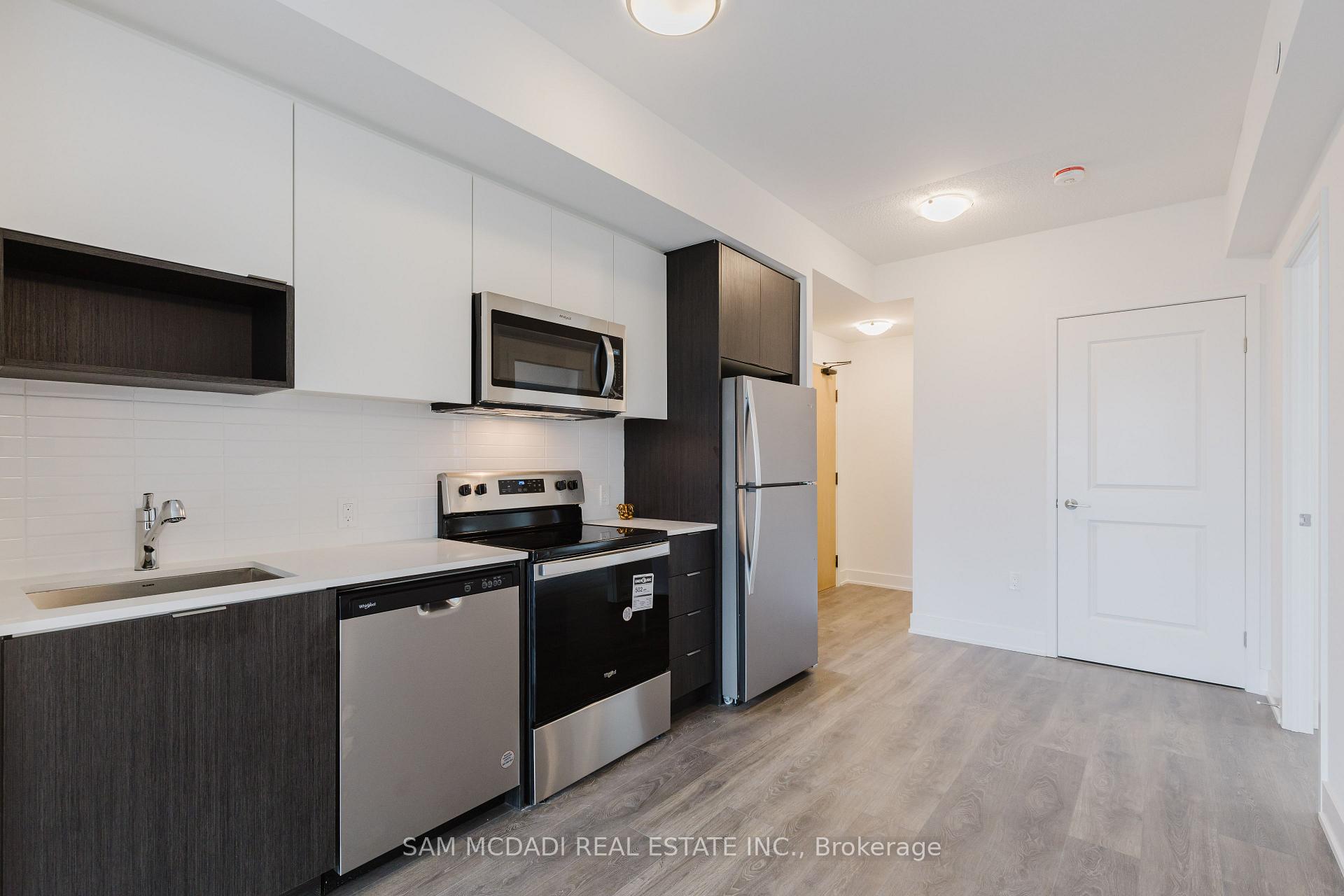 204 Burnhamthorpe Road 404