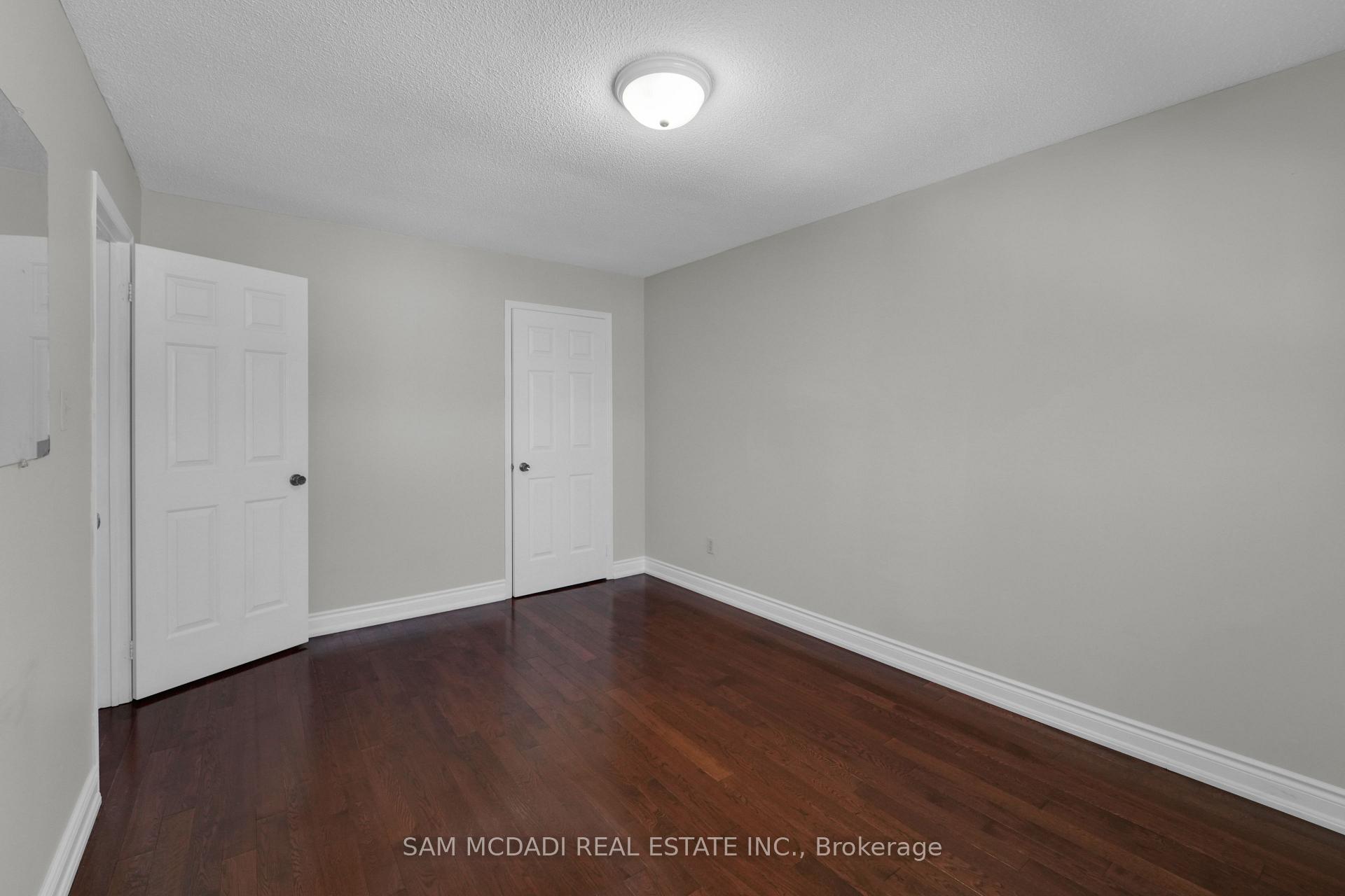 5275 Thornwood Drive