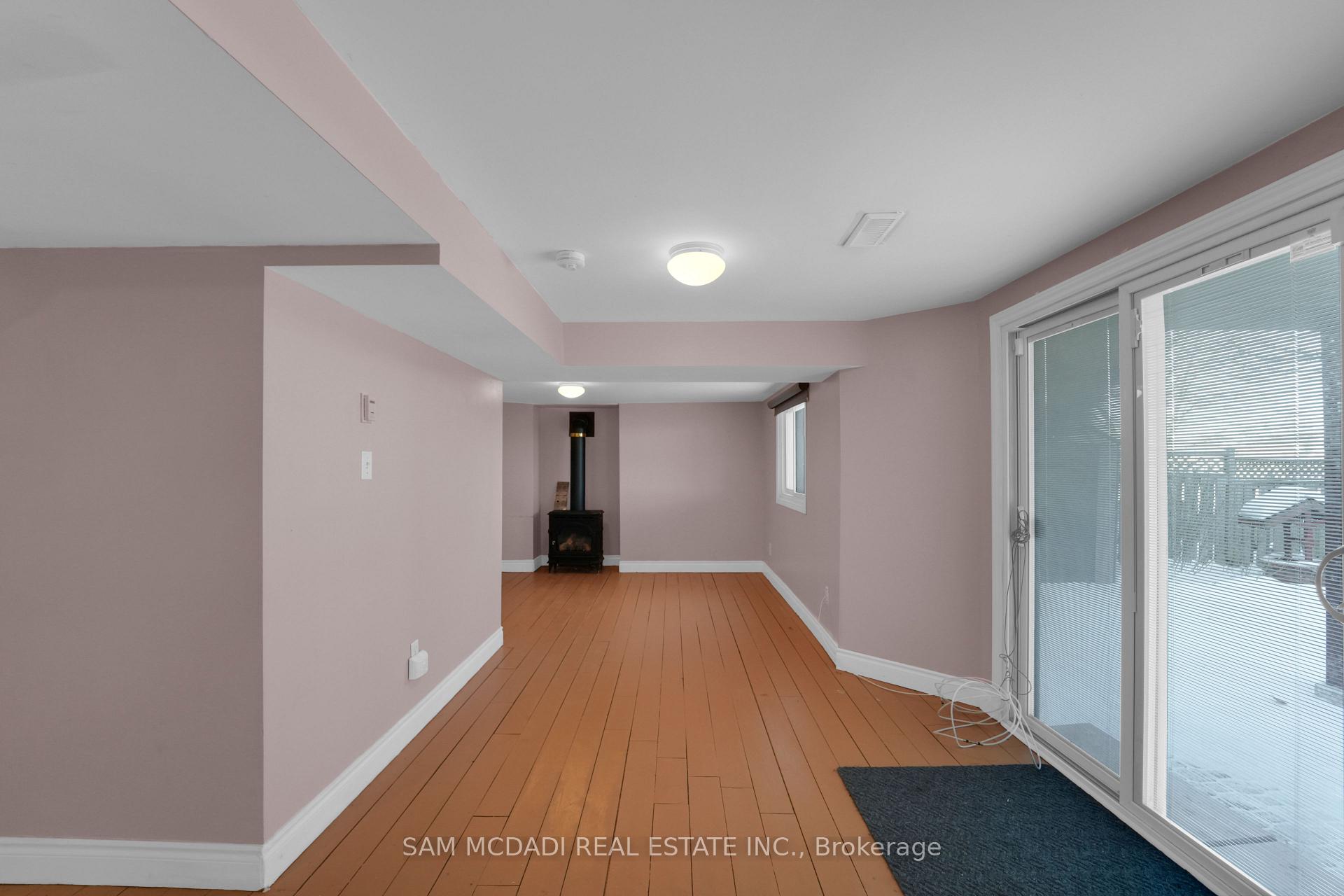 5275 Thornwood Drive