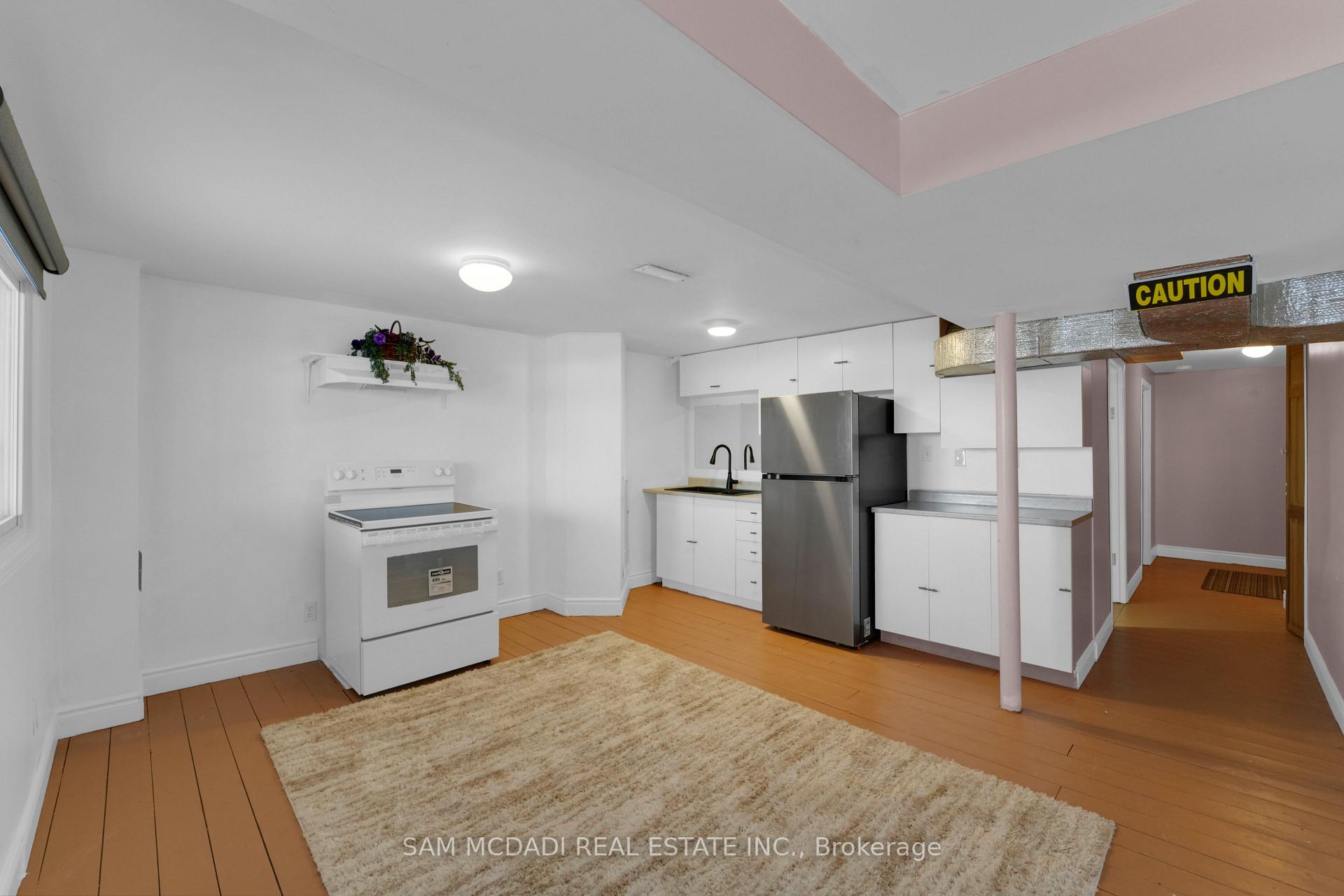 5275 Thornwood Drive