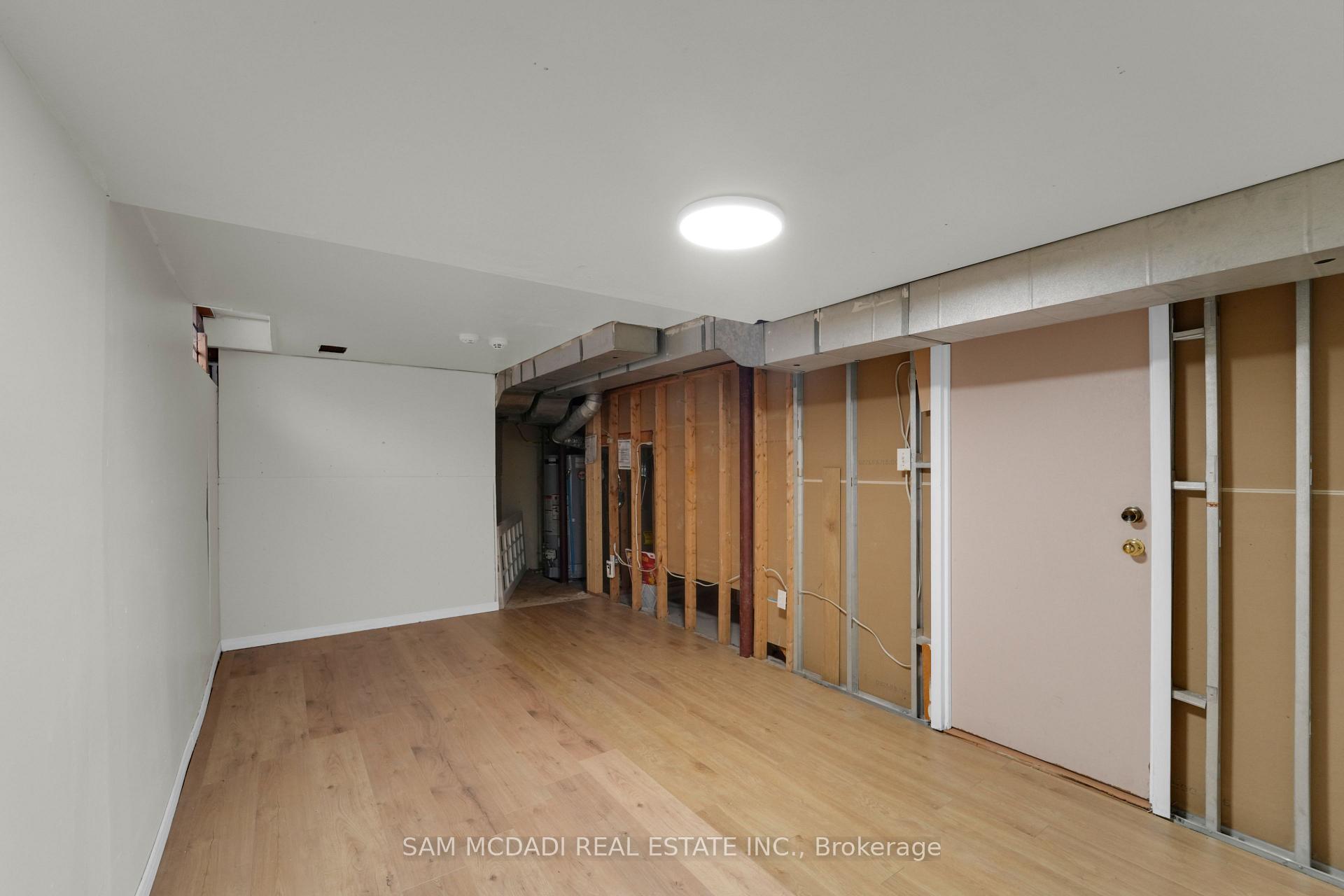 5275 Thornwood Drive