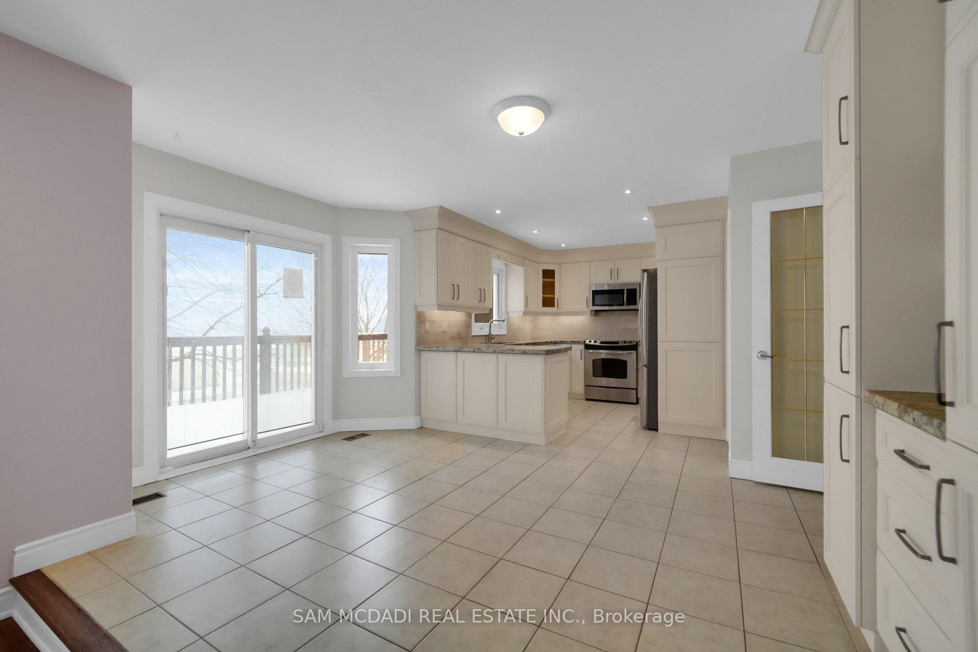 5275 Thornwood Drive