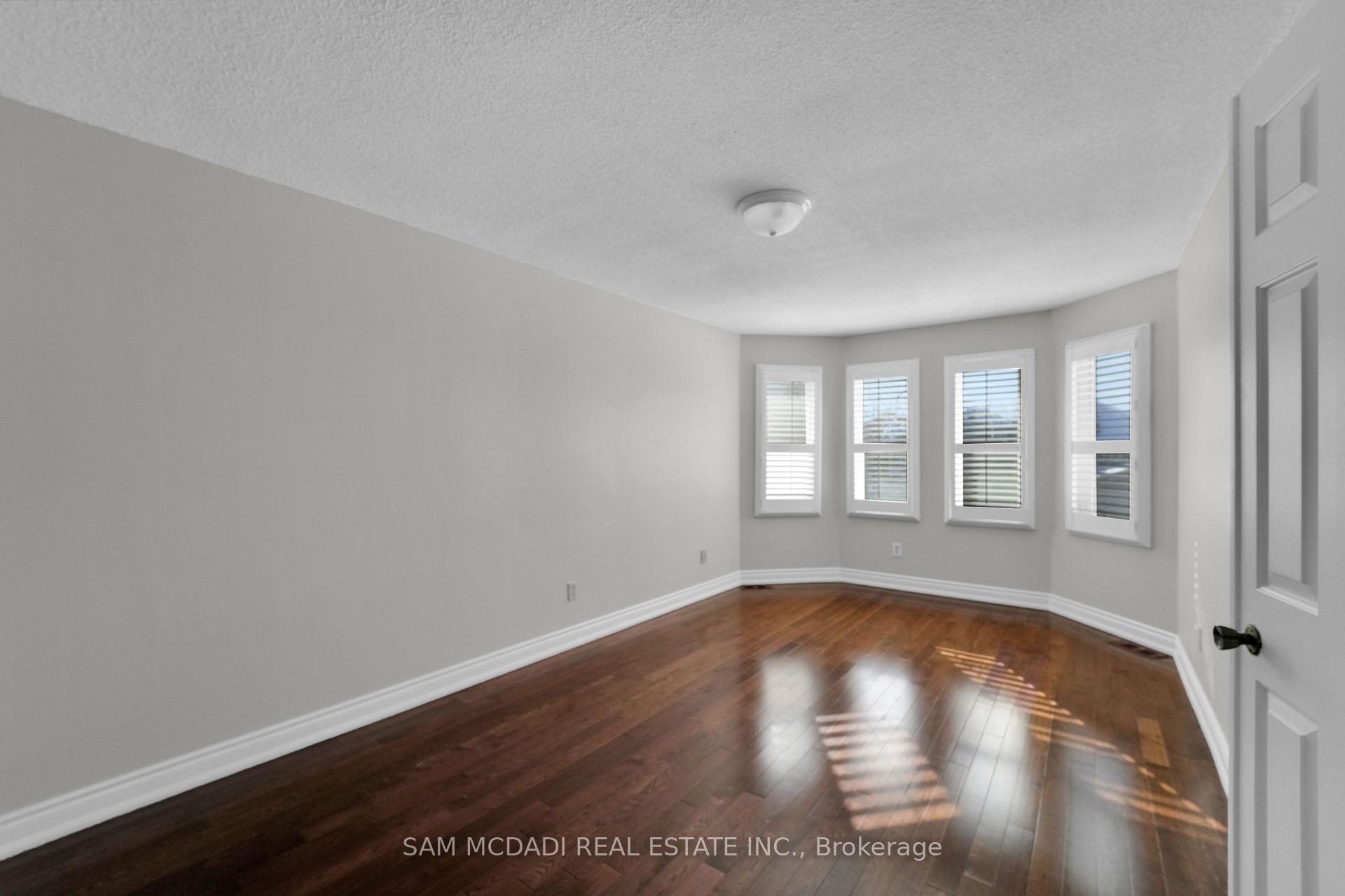 5275 Thornwood Drive