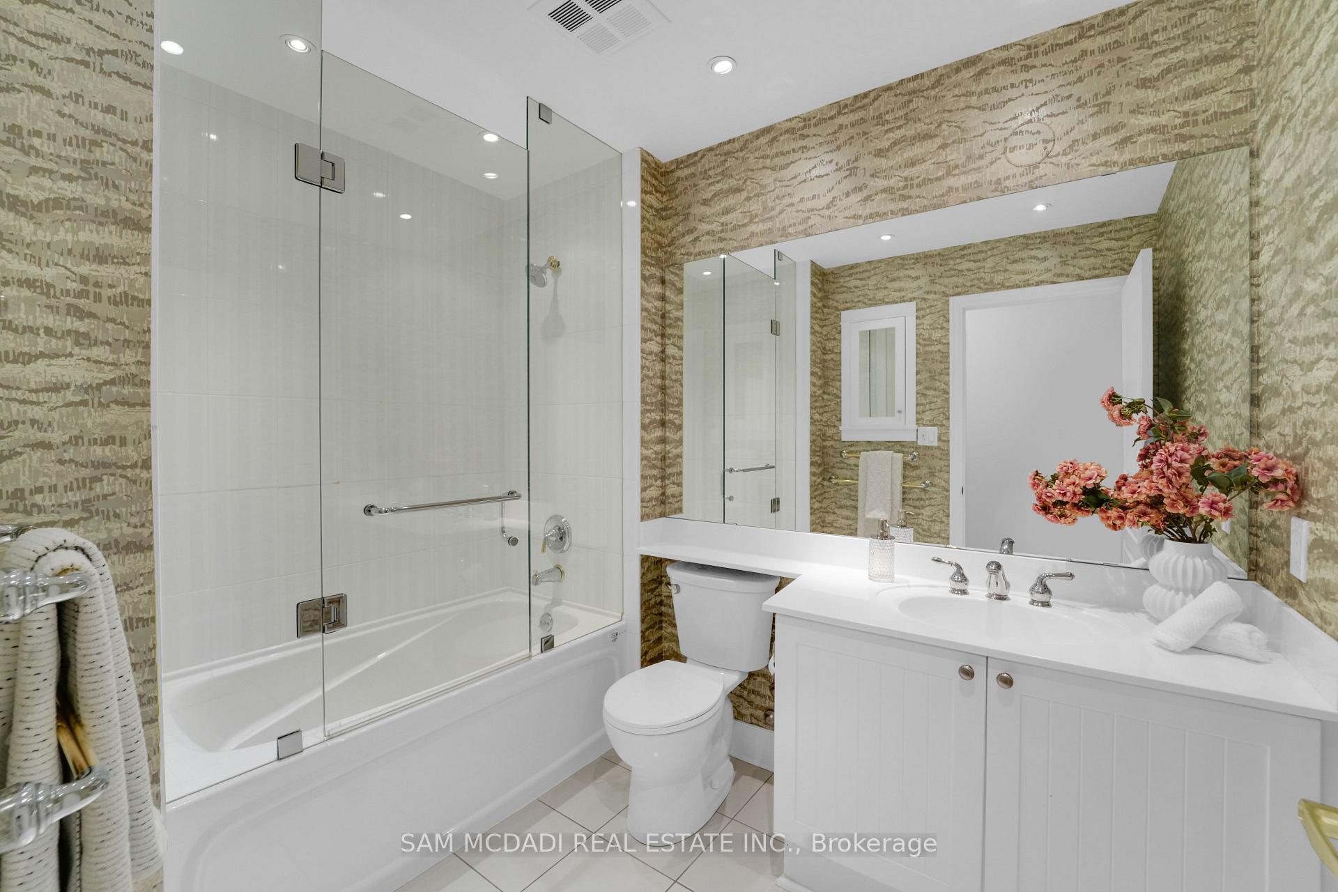 65 Port Street E 509